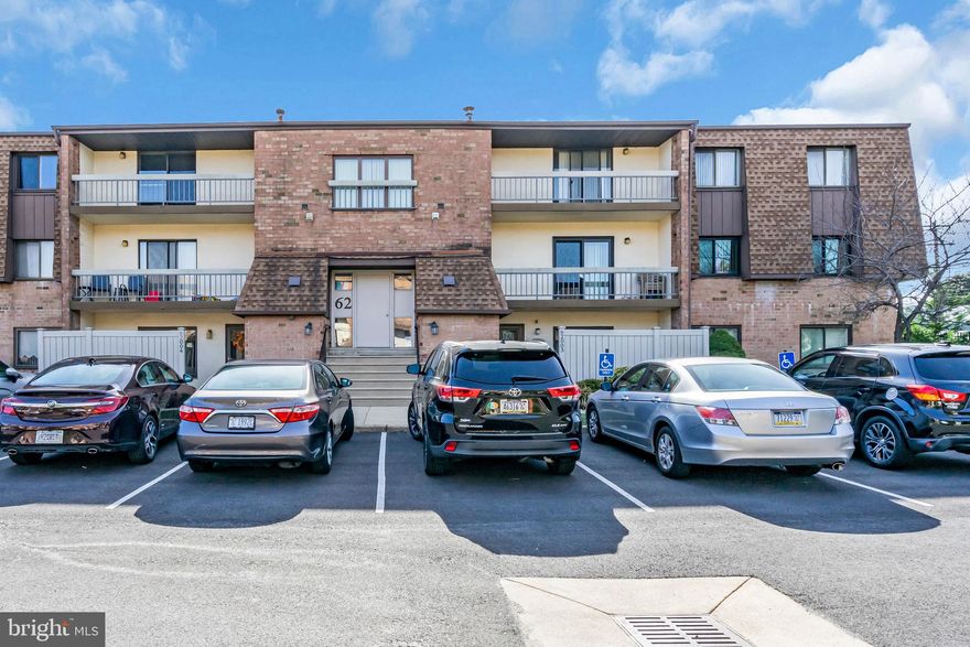 Enjoy easy living in this gated community located on the Delaware River, or make an investment opportunity for yourself. This 2 bedroom, 2 full bath unit features kitchen and dining areas, nicely sized living room with balcony, as well as a large laundry/utility closet and storage closet. Quick settlement possible. Enjoy sitting along the river watching the sailboats, cargo ships lit up tug boats in the evening and the most beautiful sunrises. There's a community room with social activities as well as a pool, exercise room and more. Snow and trash removal are handled by the association and basic cable, water, sewer and building insurance is included in the association fee. No dogs per the association.