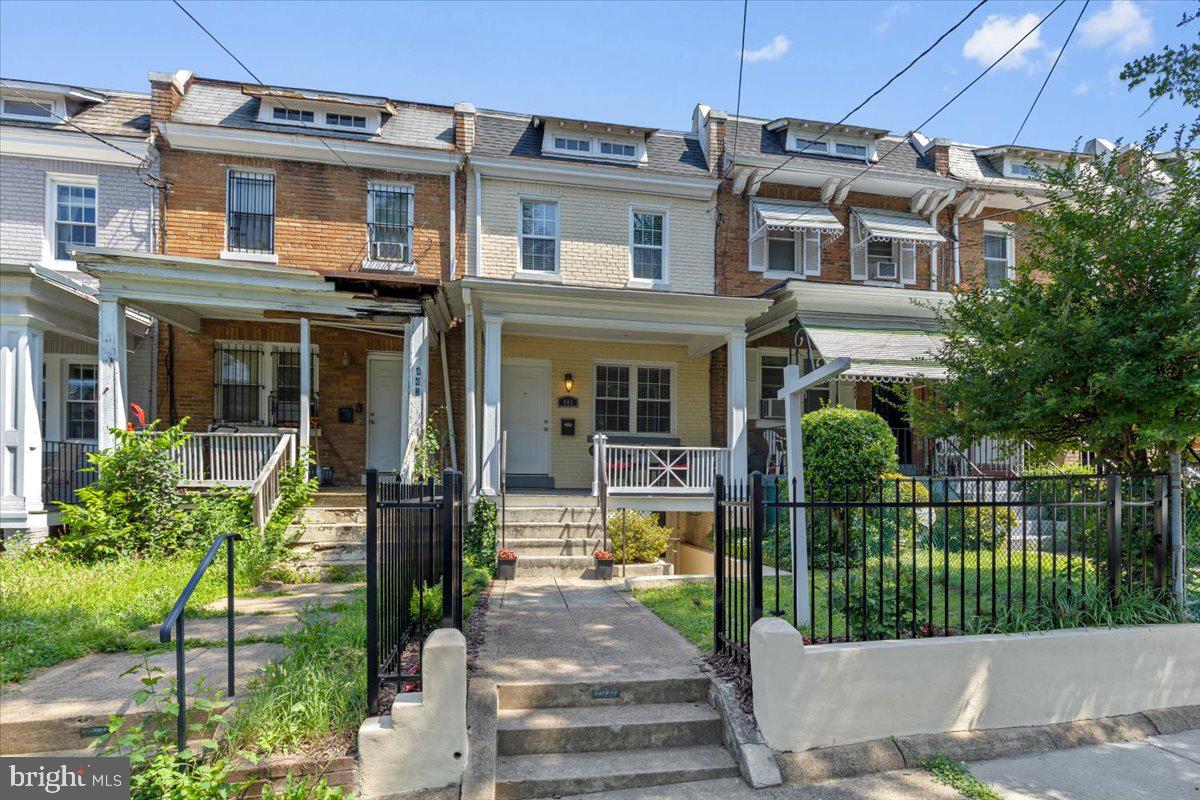 441 DELAFIELD PLACE NW