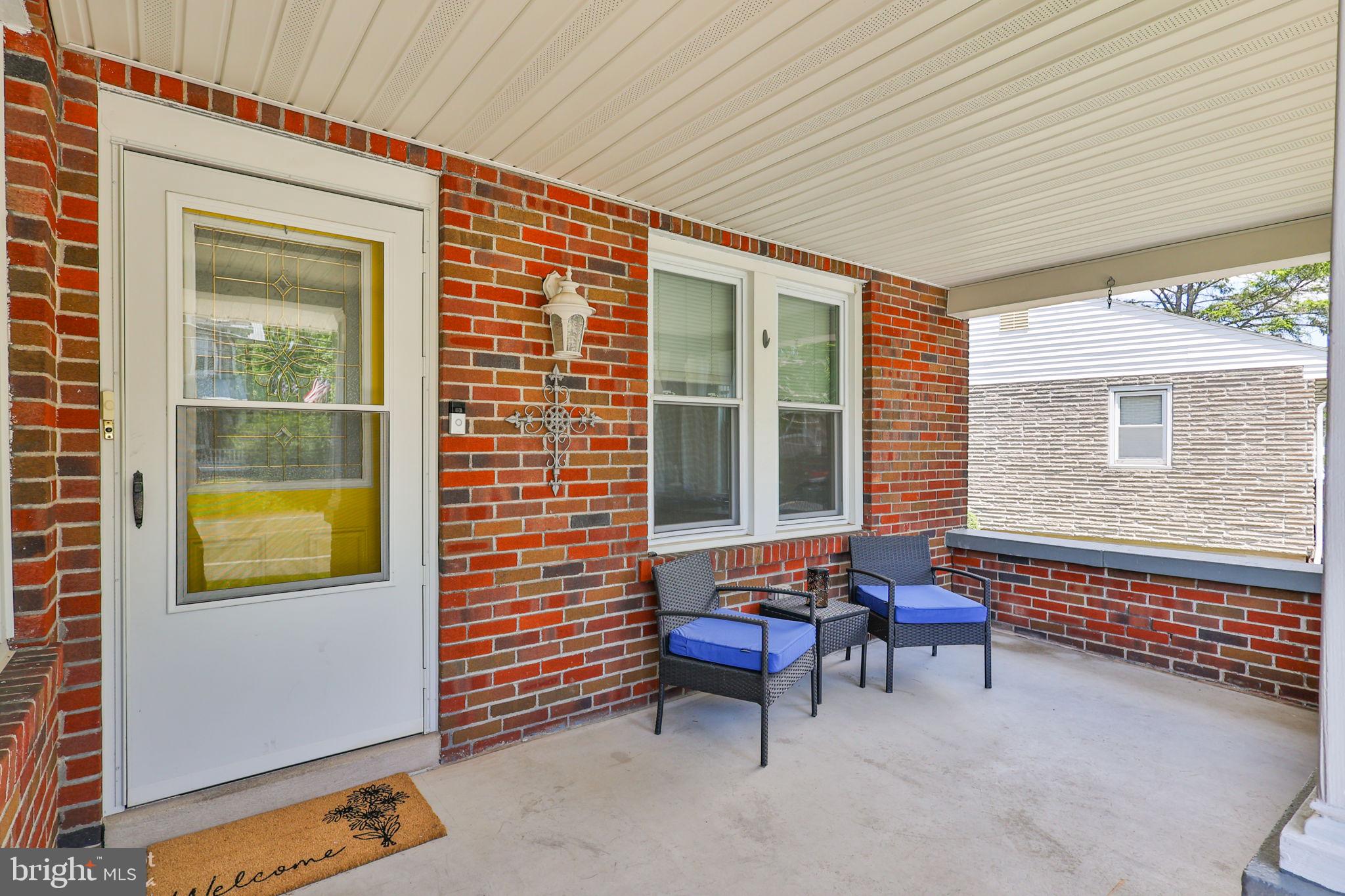 1635 E EMMAUS AVENUE