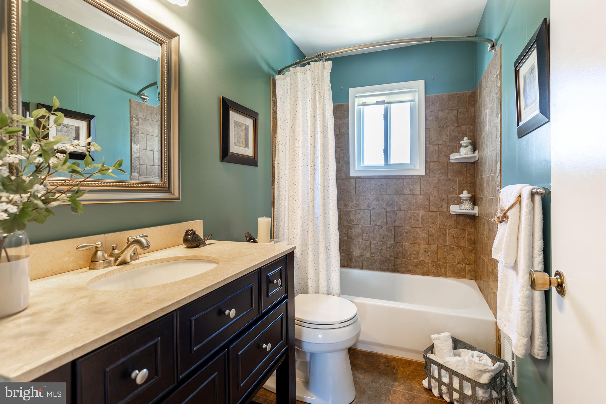 ROLLINGWOOD - Residential