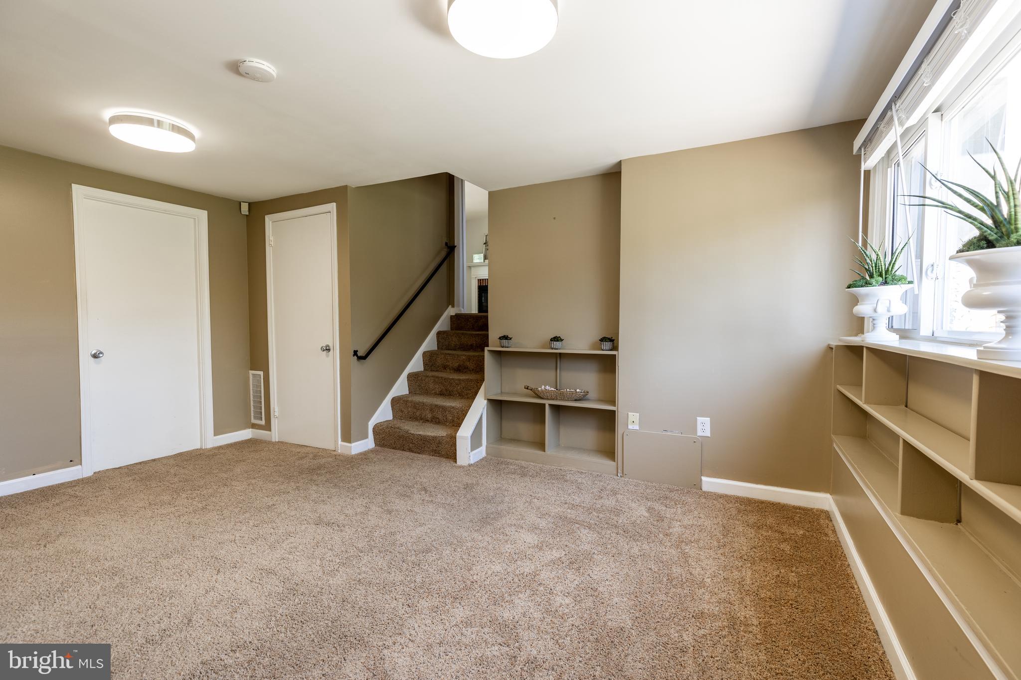 ROLLINGWOOD - Residential