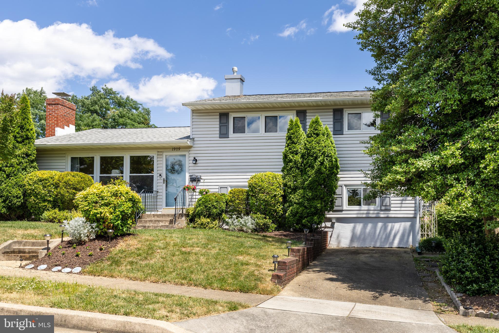 ROLLINGWOOD - Residential