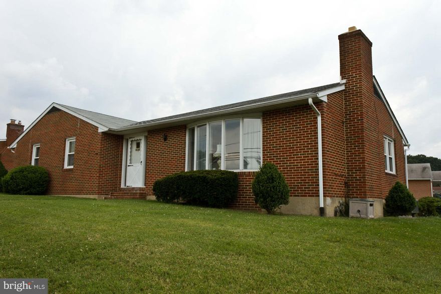 All Brick Rancher on corner  lot in desired Ramblebrook! Hardwood flooring, large eat in kitchen,new shower, bay window,FP,updated LL to include 2 large BR's and fabulous bath w/ whirlpool.Great for entertaining, or as Au-pair /In-law Suite, or extra living space! Dual zone AC,Large double lot with 2 sheds. Convenient location to  schools and shopping. AS-IS clause req. HOME WARRANTY