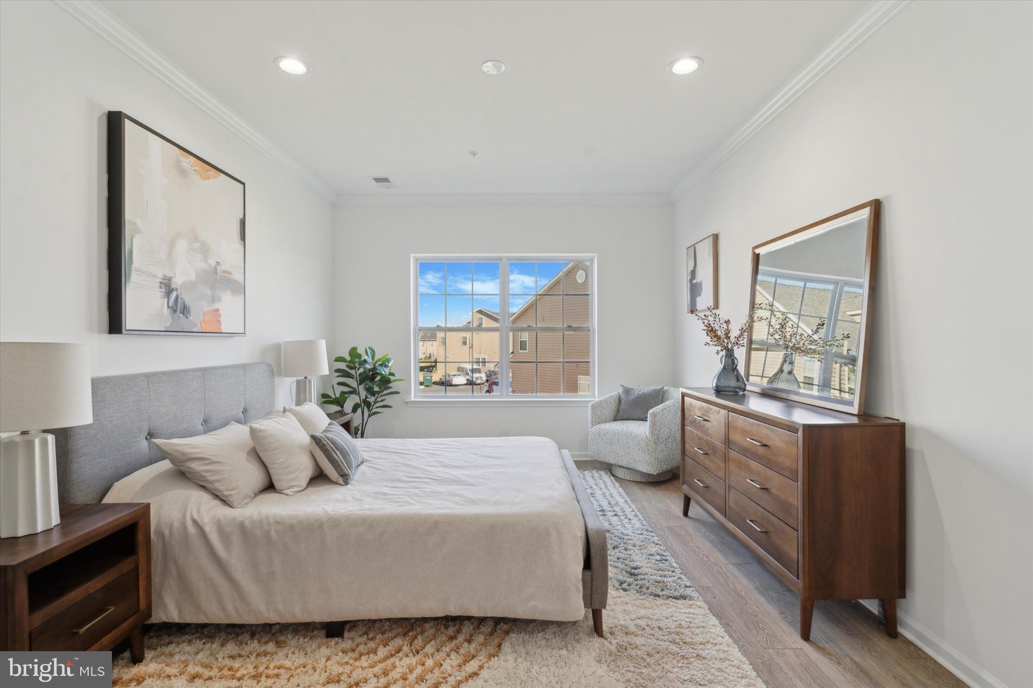 RADCLIFFE COURT - Residential