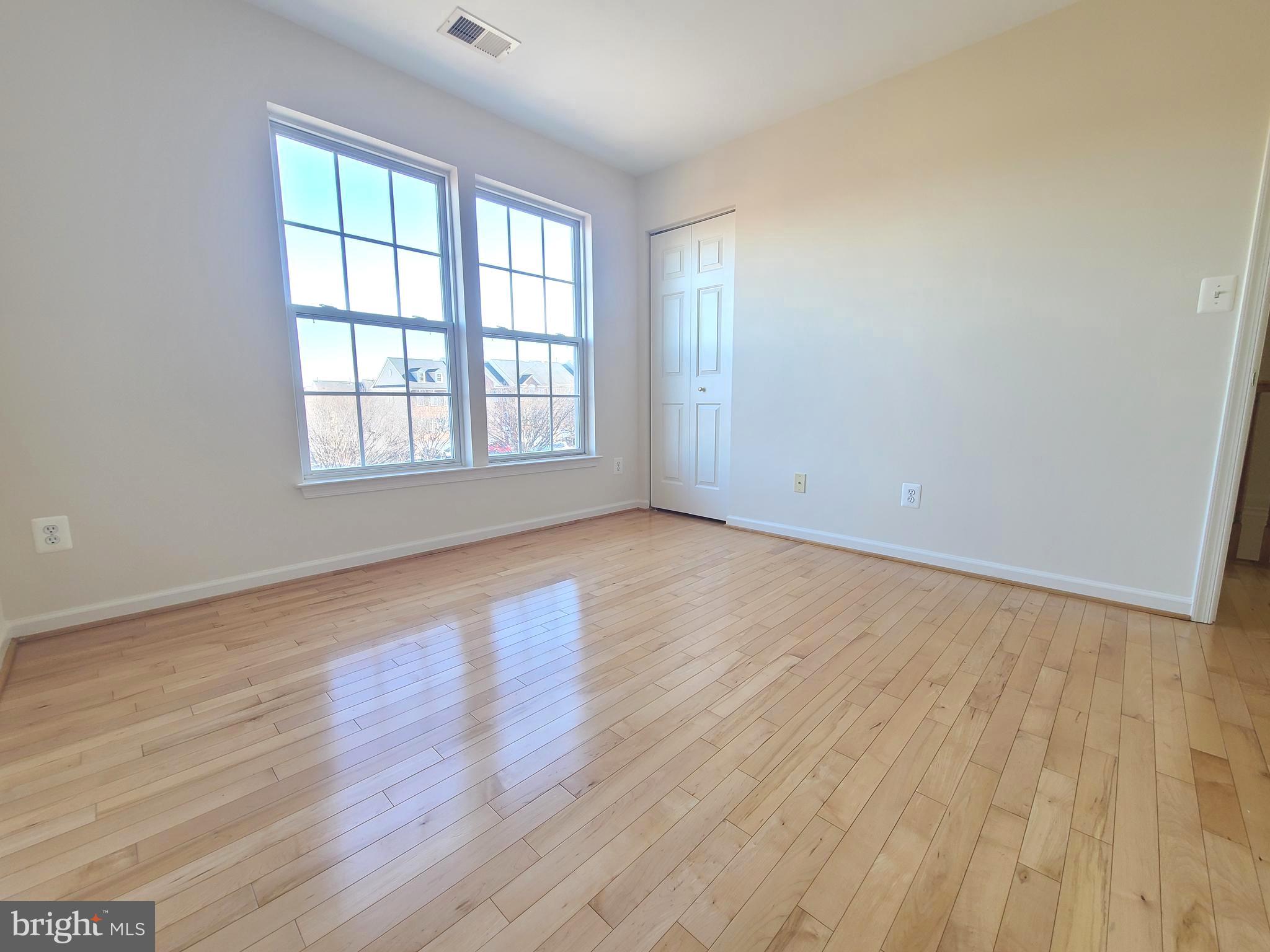 LORTON STATION SOUTH - Residential