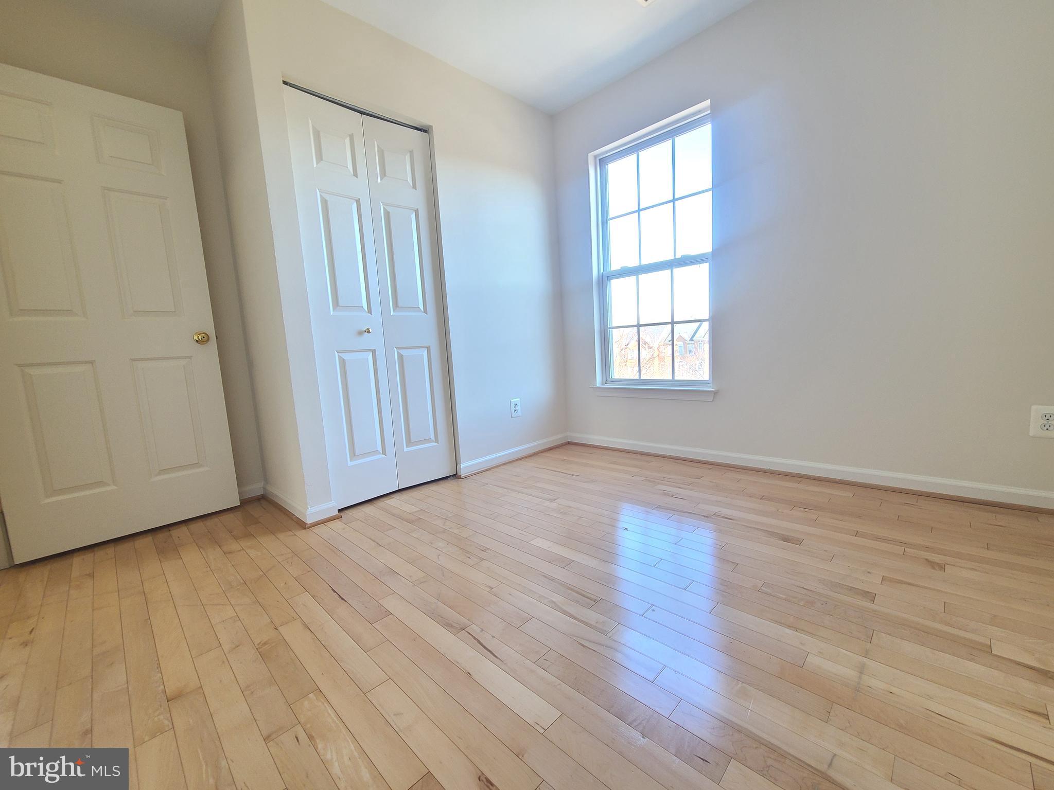 LORTON STATION SOUTH - Residential