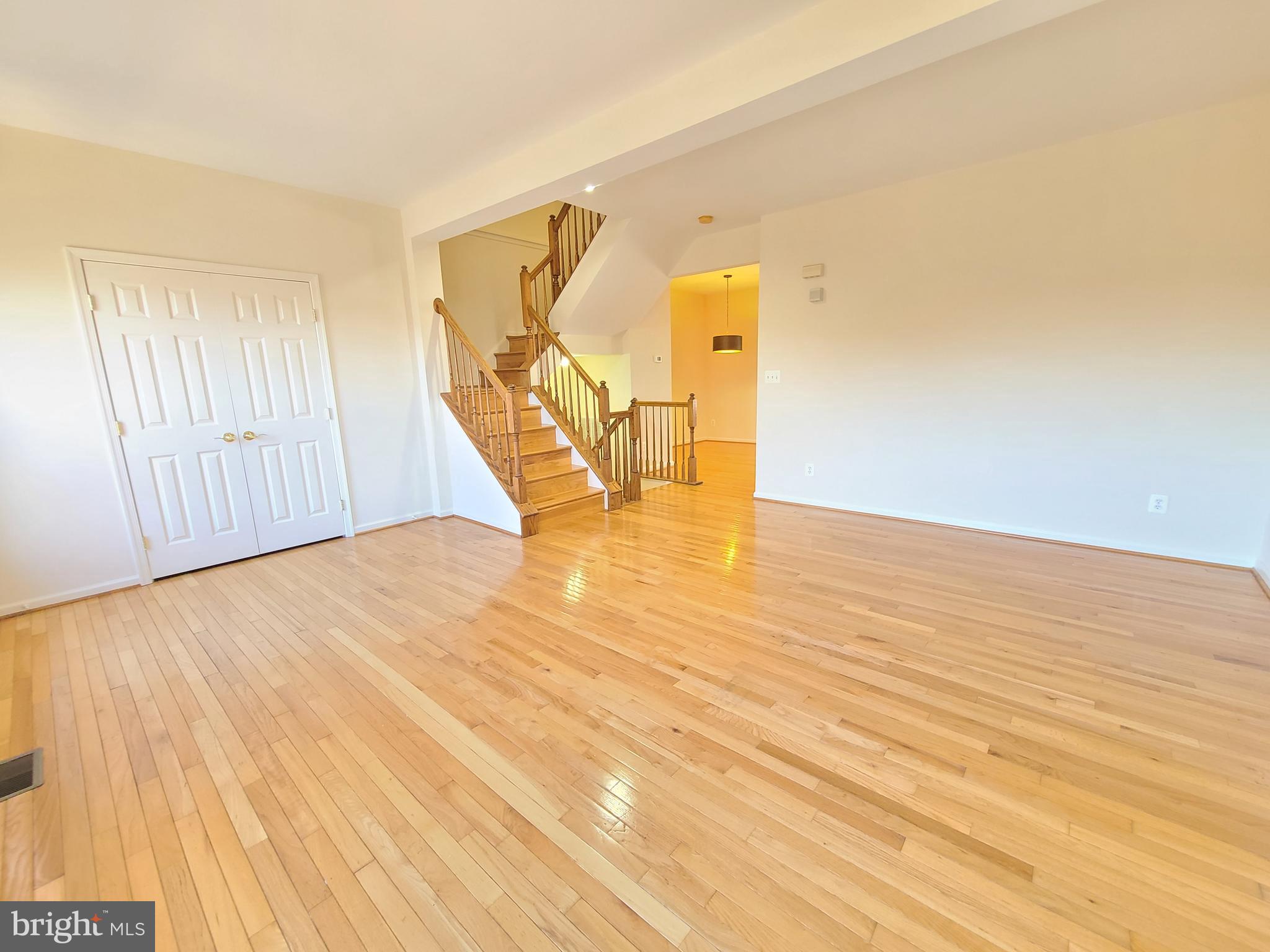 LORTON STATION SOUTH - Residential