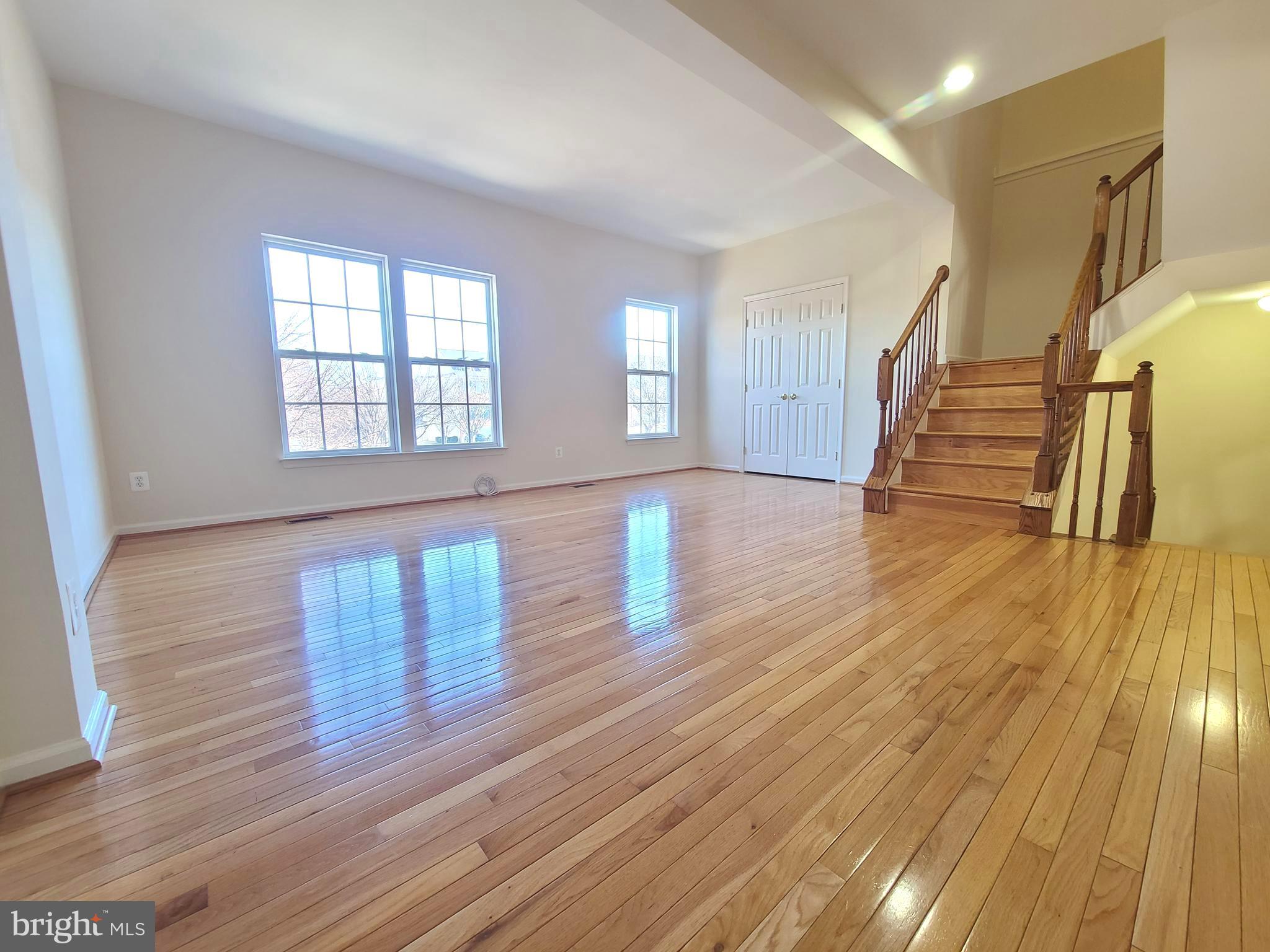 LORTON STATION SOUTH - Residential