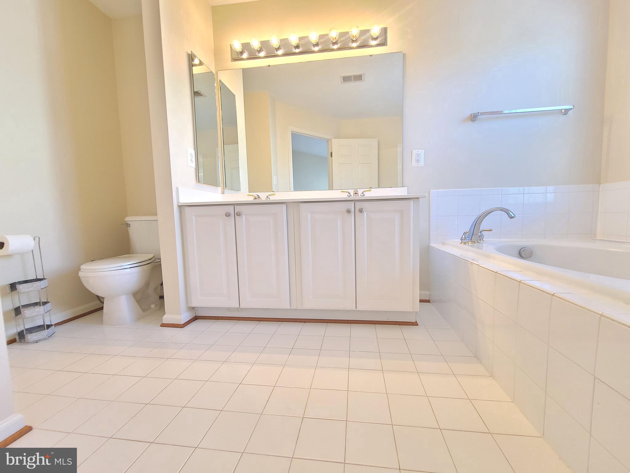 LORTON STATION SOUTH - Residential