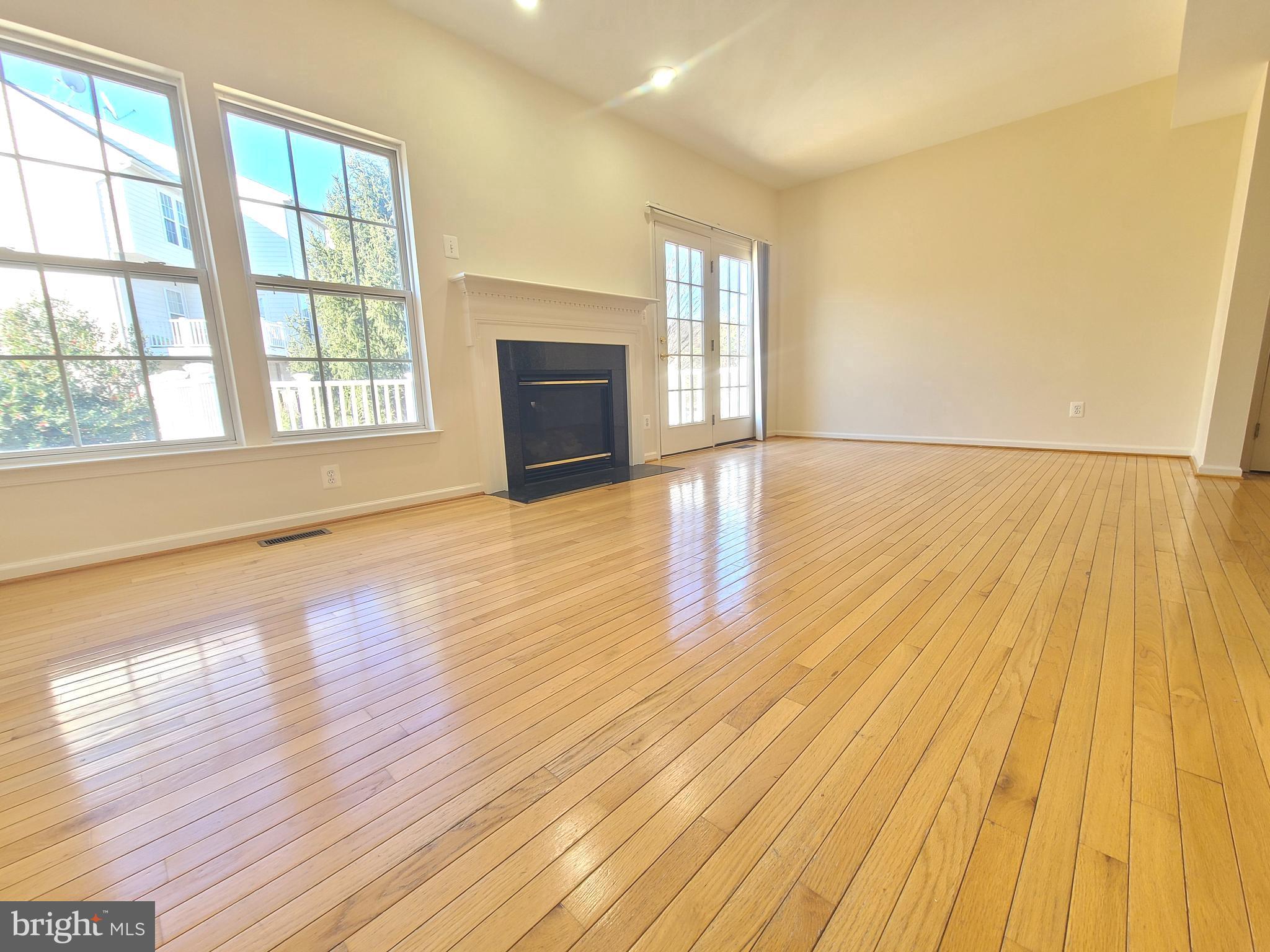 LORTON STATION SOUTH - Residential