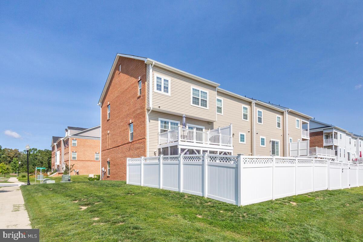 11121 SOUTHPORT PLACE