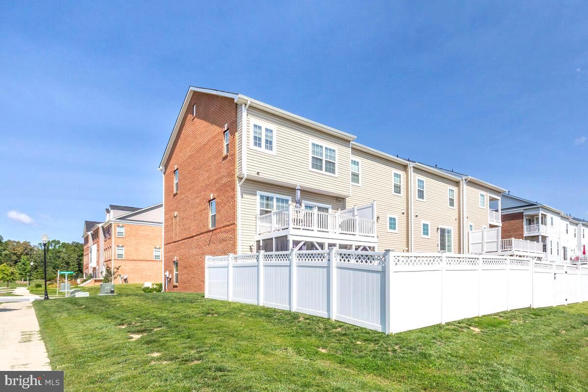 11121 SOUTHPORT PLACE