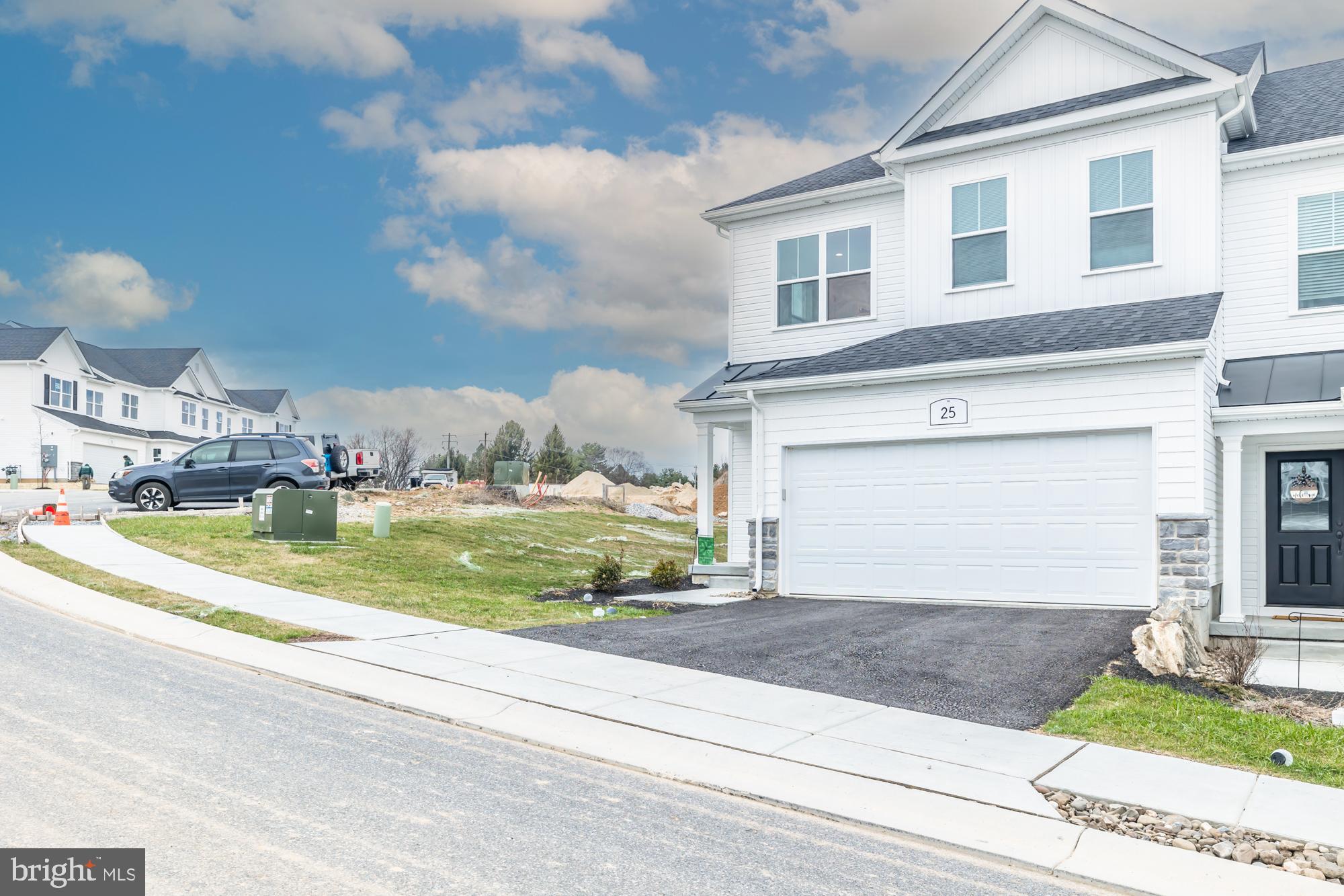 CROSS CREEK - Residential