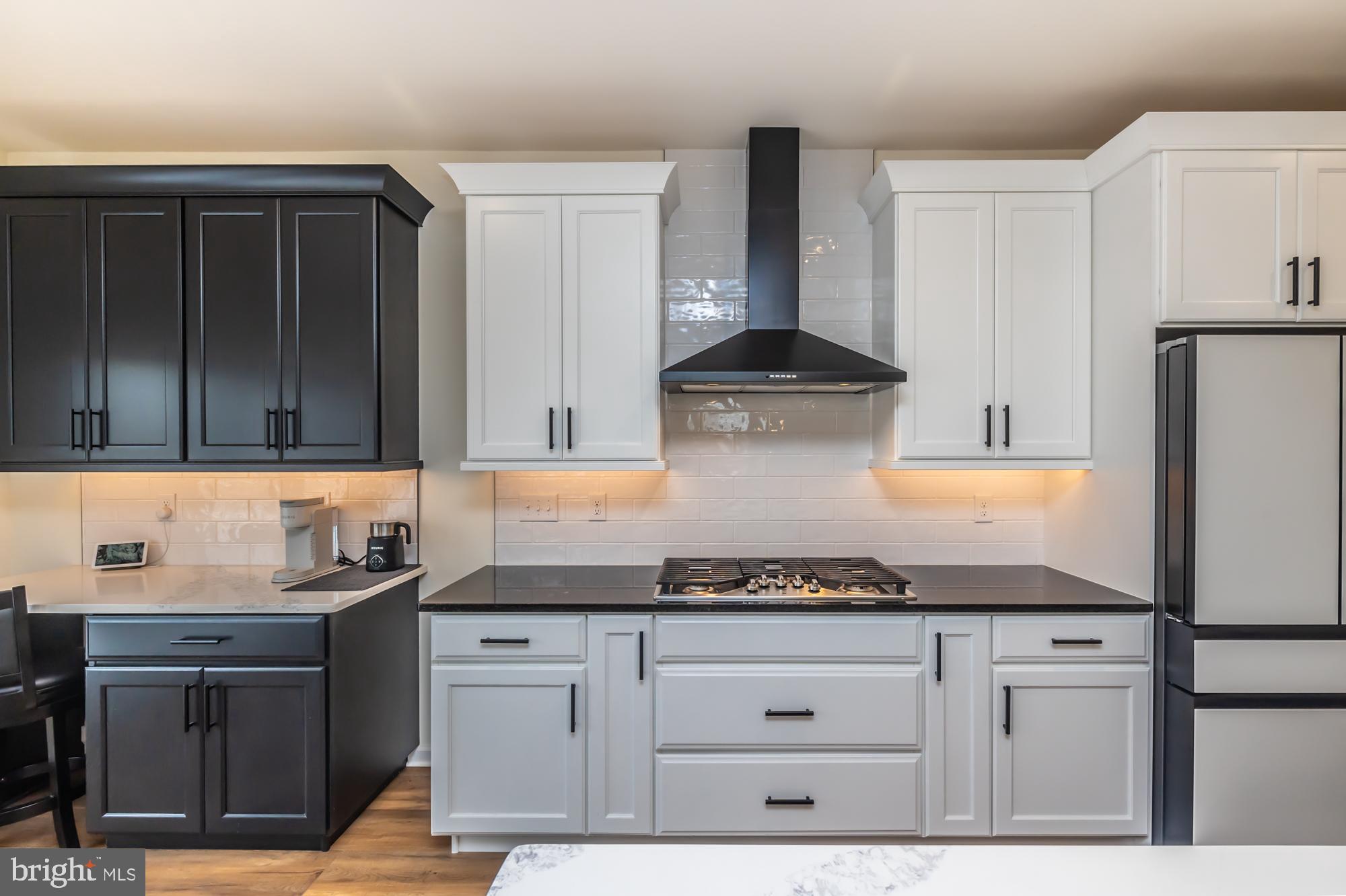 CROSS CREEK - Residential