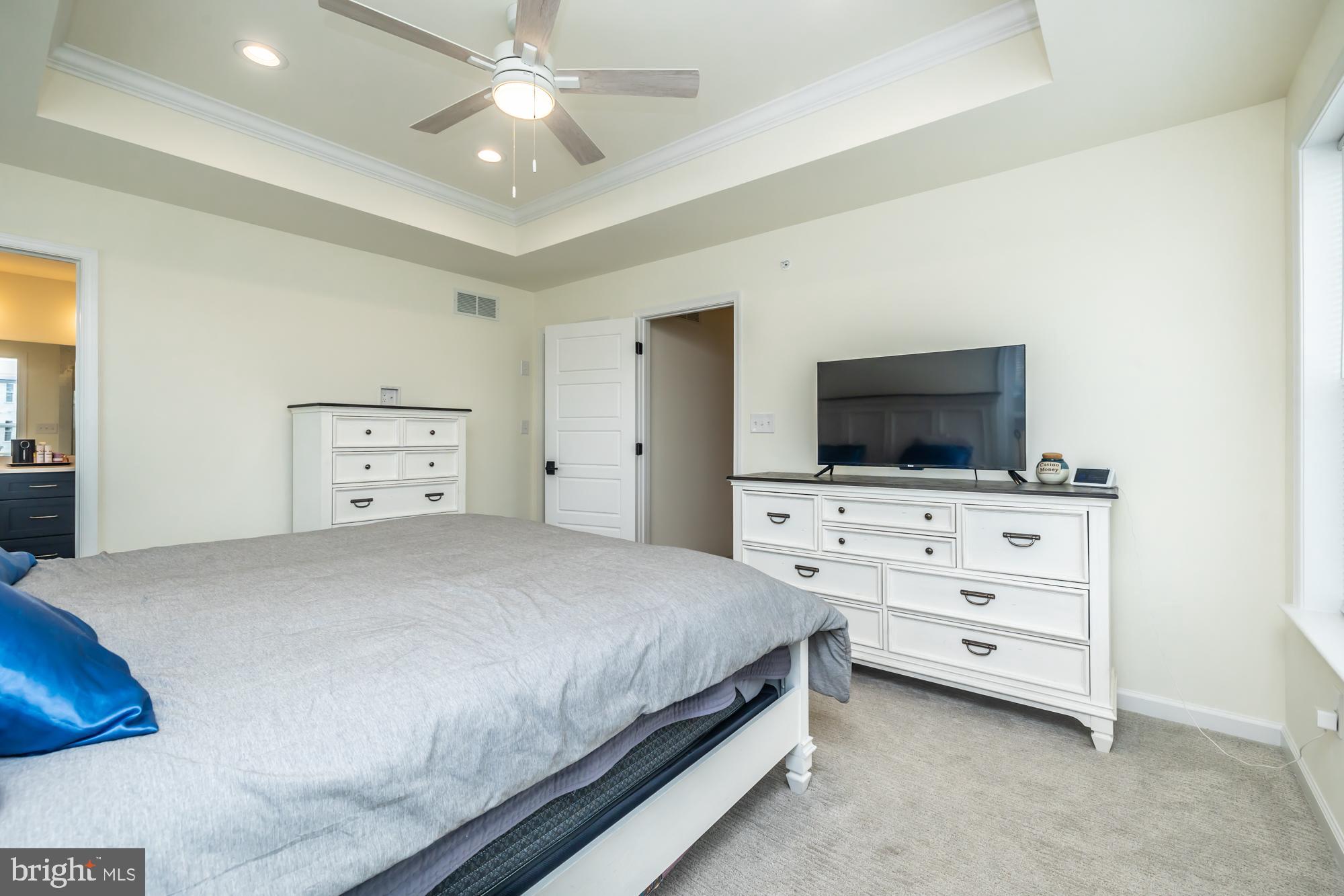 CROSS CREEK - Residential