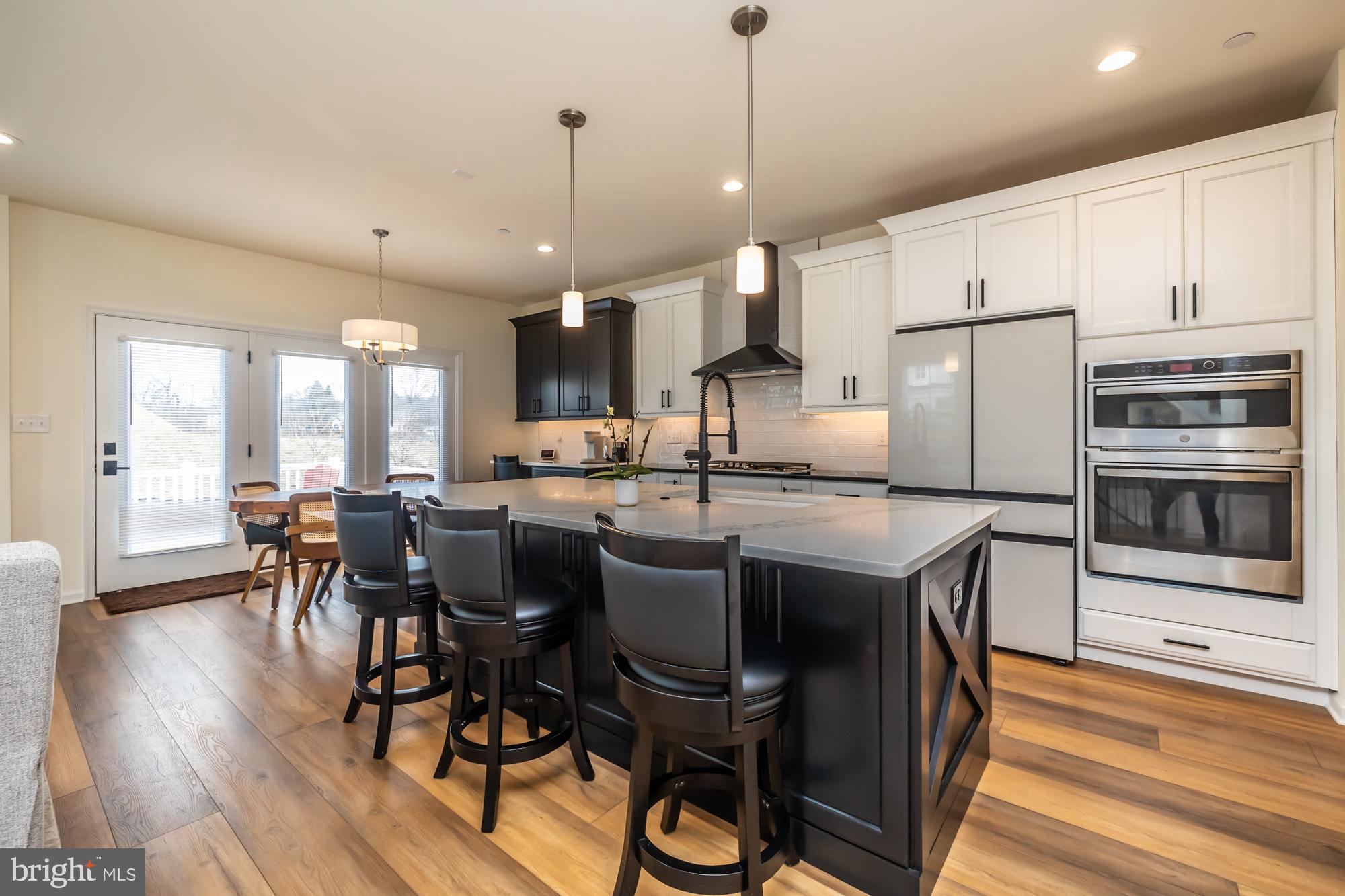 CROSS CREEK - Residential