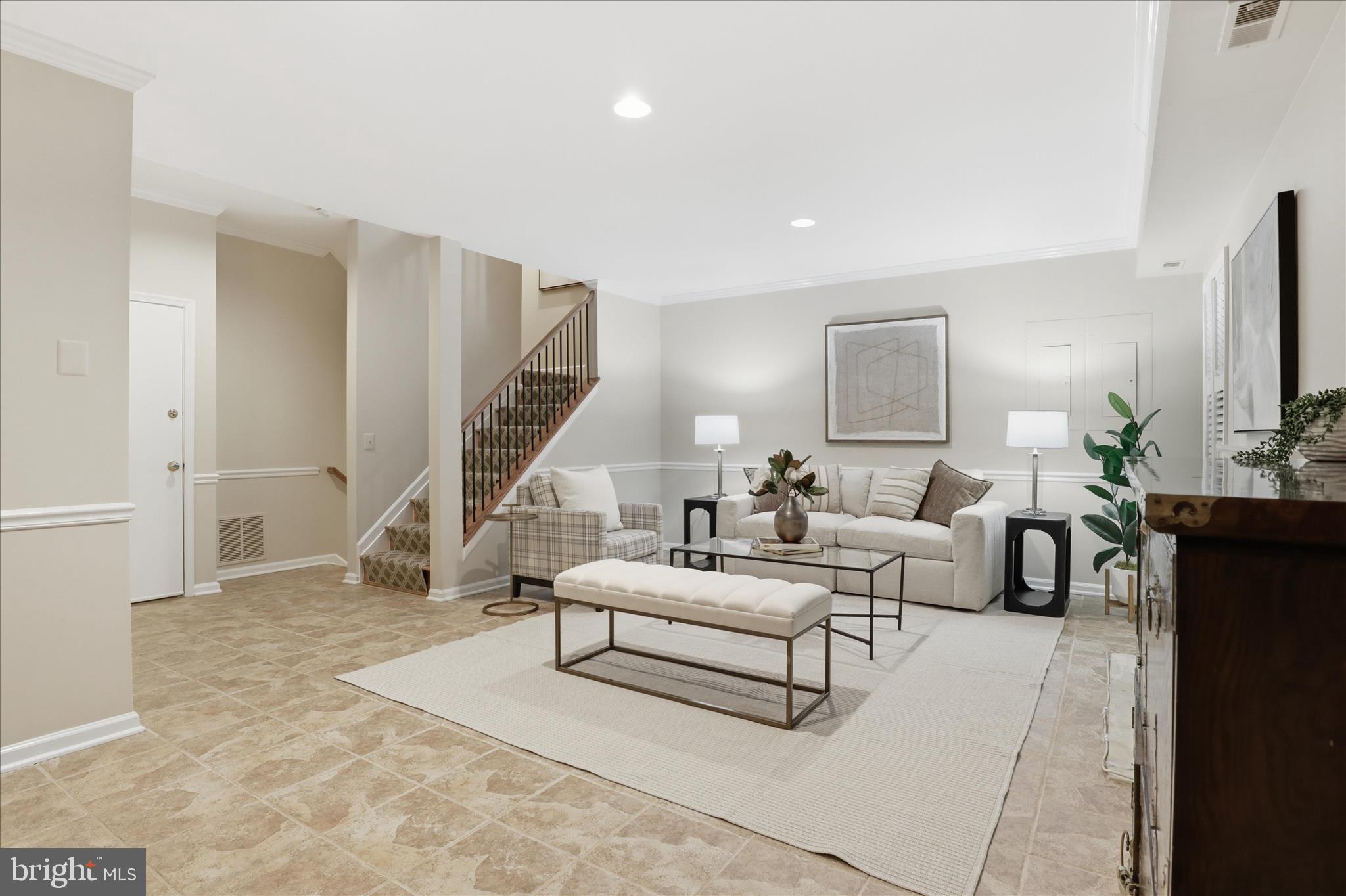 HAMPTONS OF MCLEAN - Residential