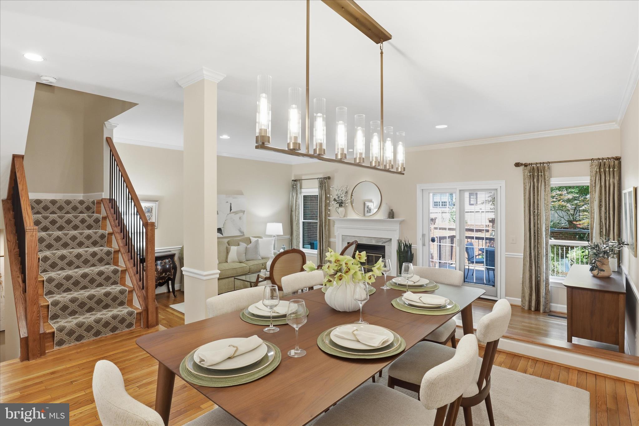 HAMPTONS OF MCLEAN - Residential