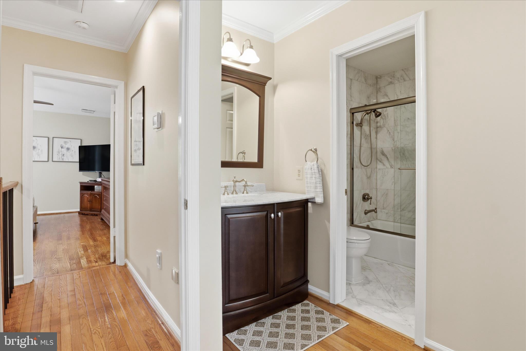 HAMPTONS OF MCLEAN - Residential