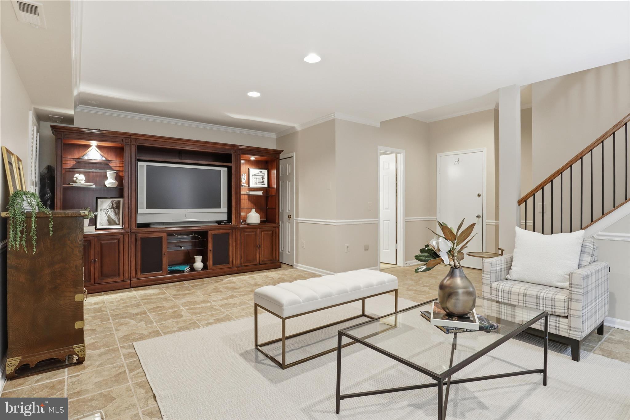 HAMPTONS OF MCLEAN - Residential
