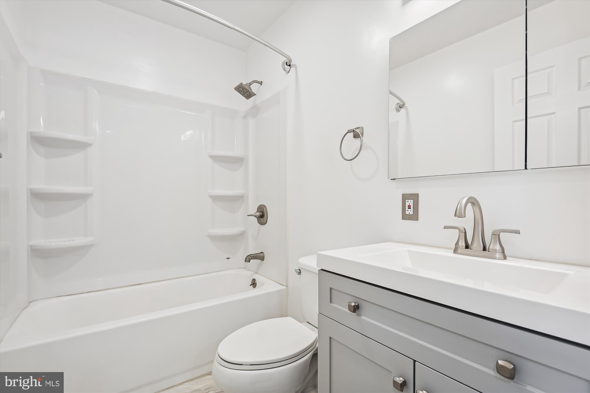 COUNTRY RIDGE - Residential