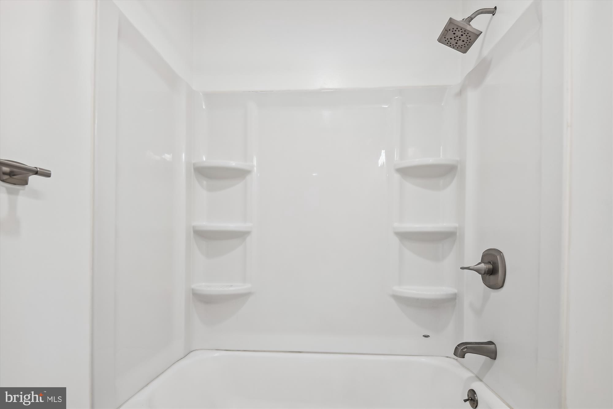 COUNTRY RIDGE - Residential