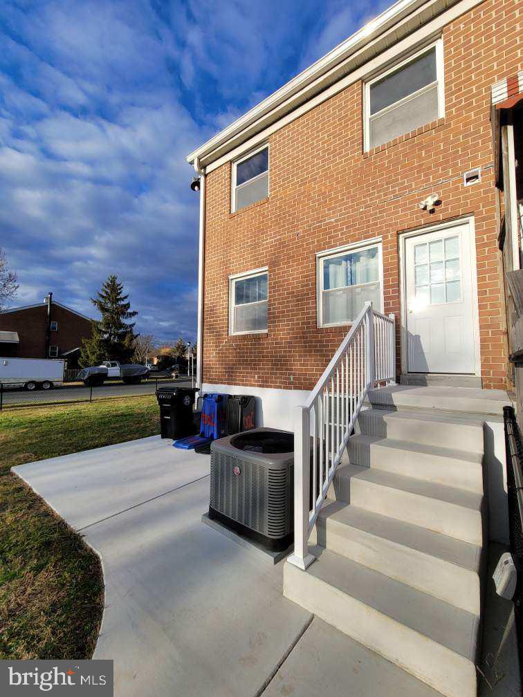 COUNTRY RIDGE - Residential