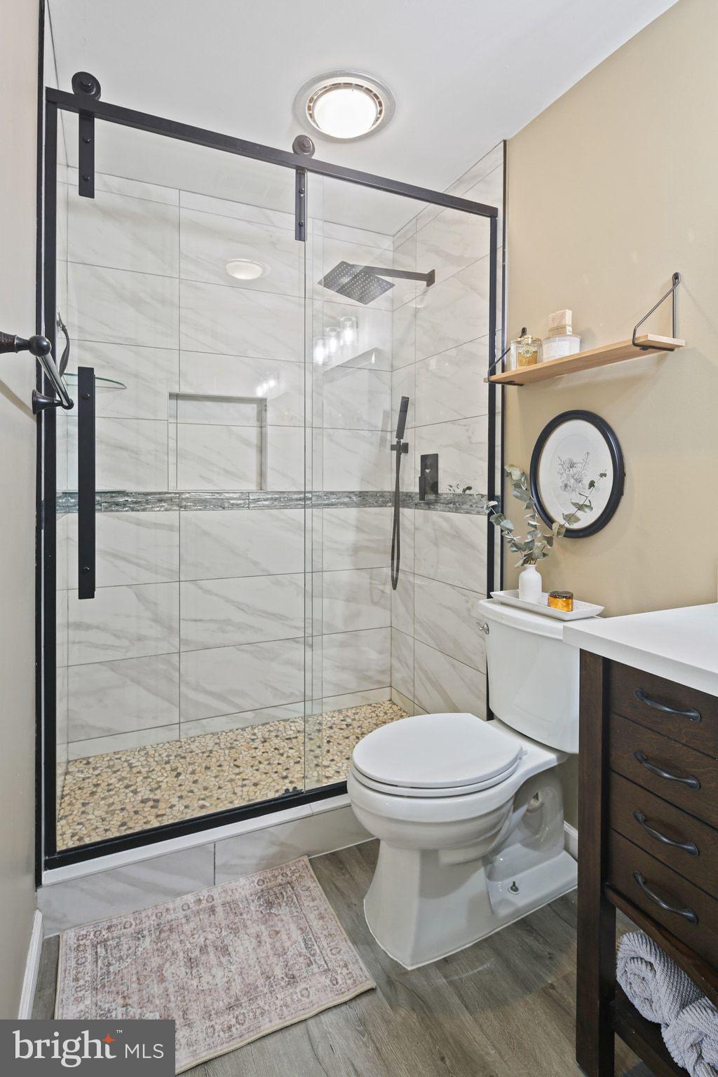 MONTGOMERY RUN - Residential