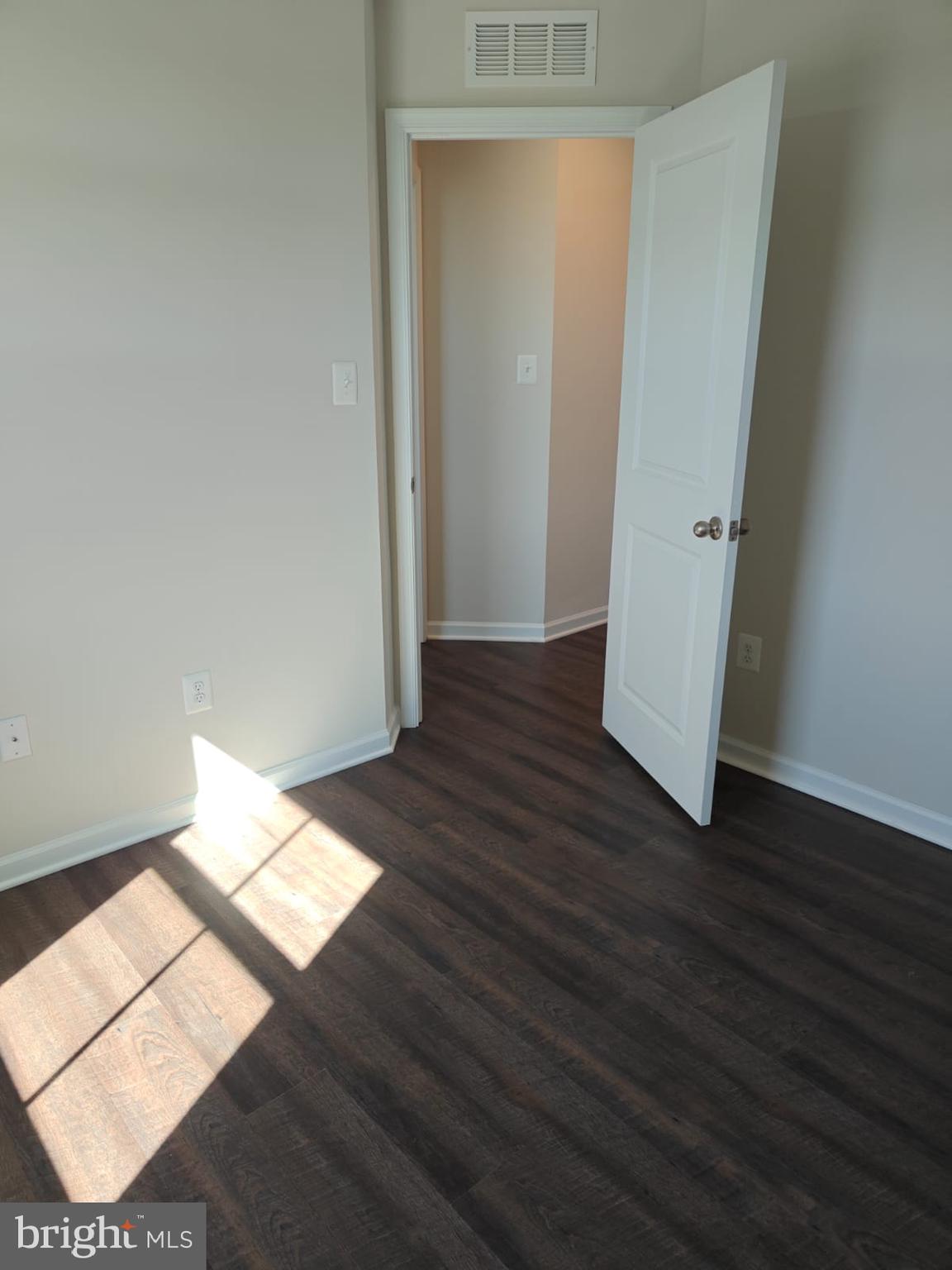 THE LAKES AT MARTINSBURG - Residential Lease