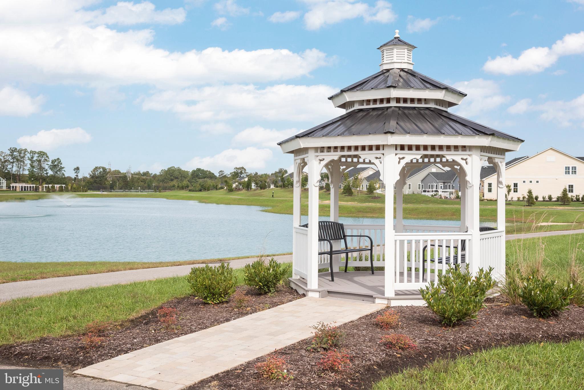 TWO RIVERS - Residential Lease