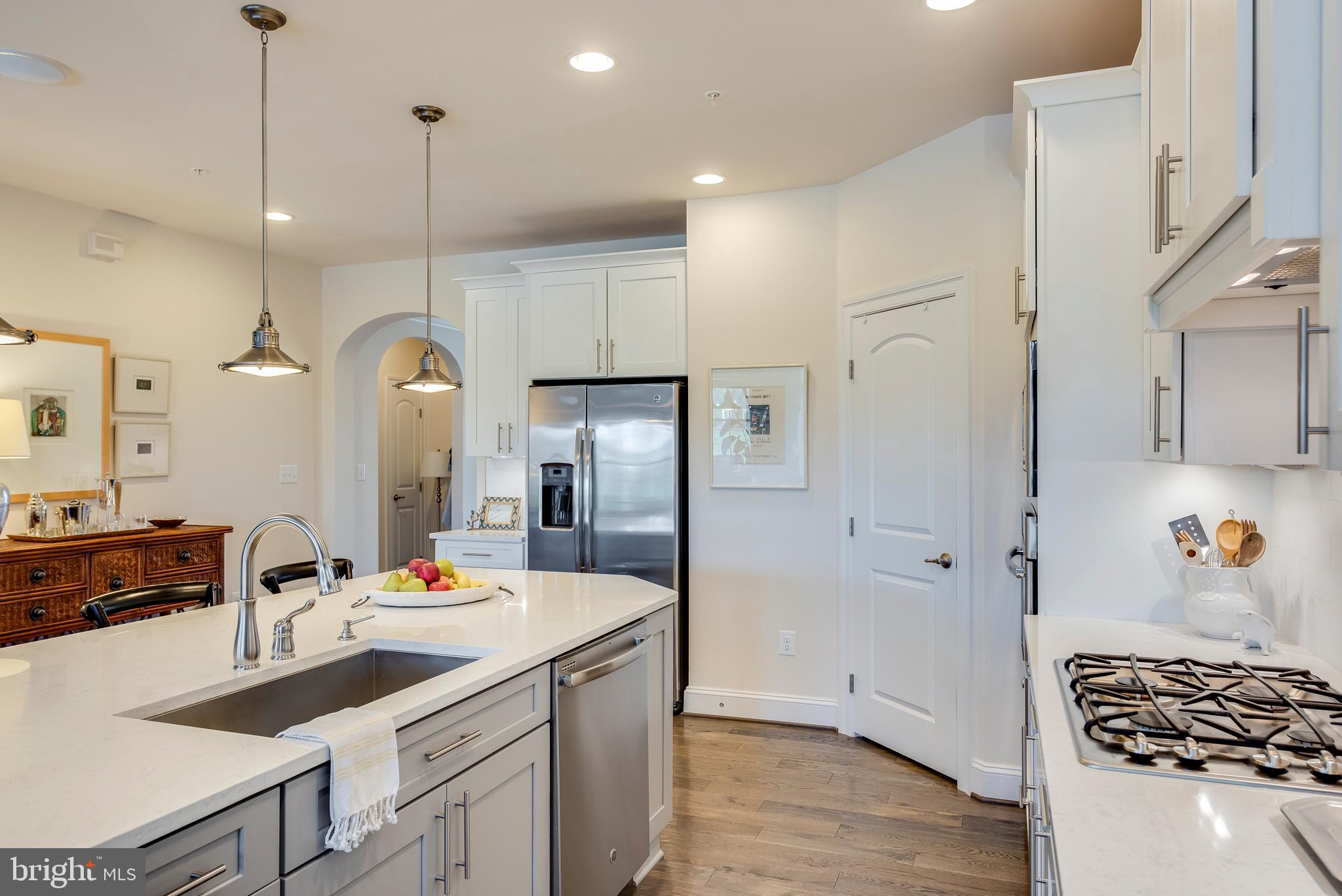 TWO RIVERS - Residential Lease