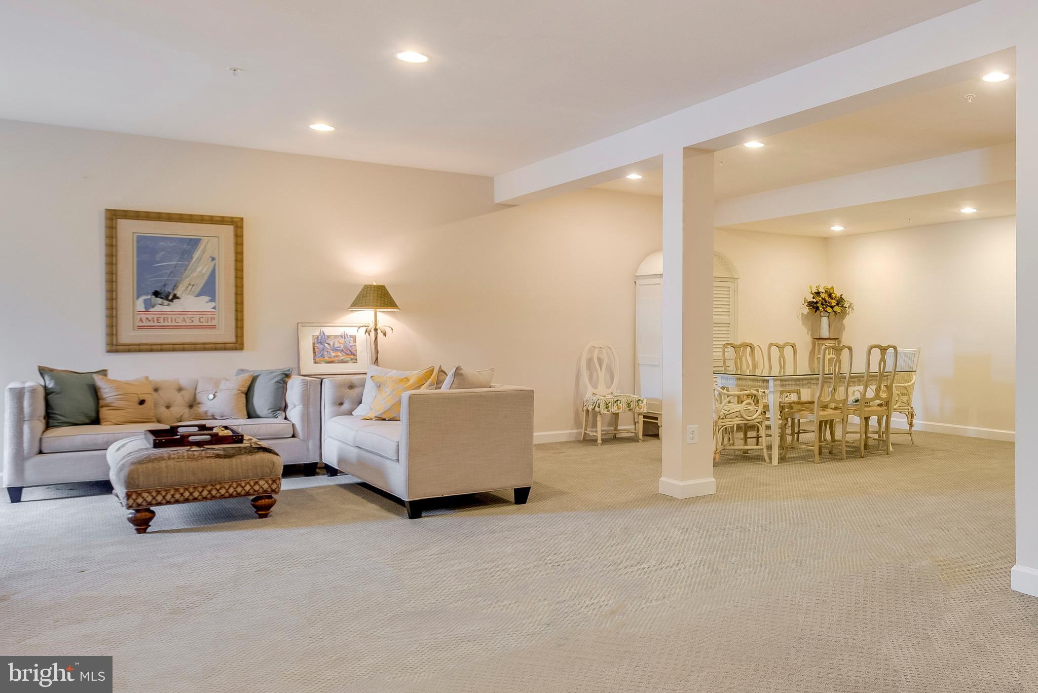 TWO RIVERS - Residential Lease