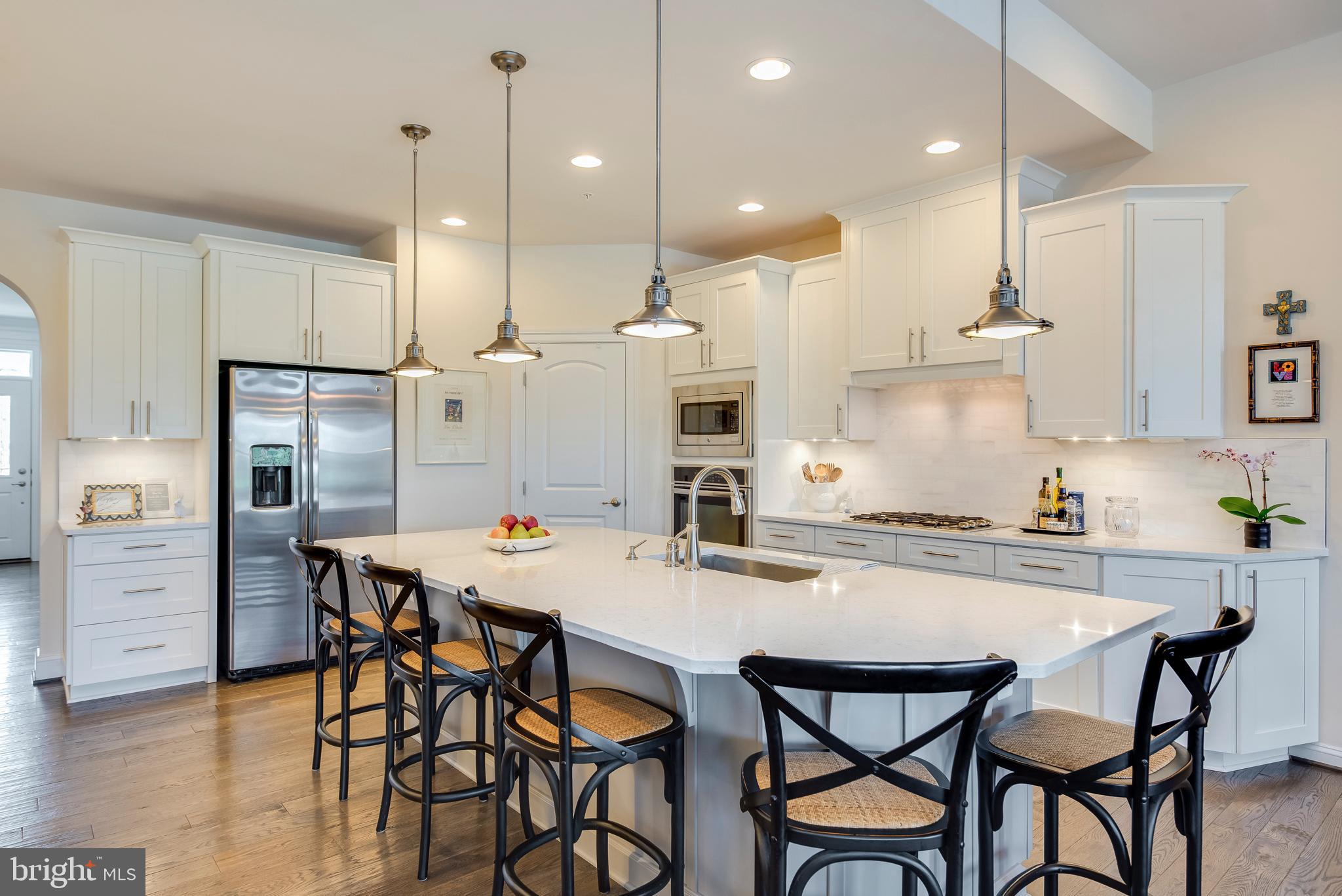 TWO RIVERS - Residential Lease