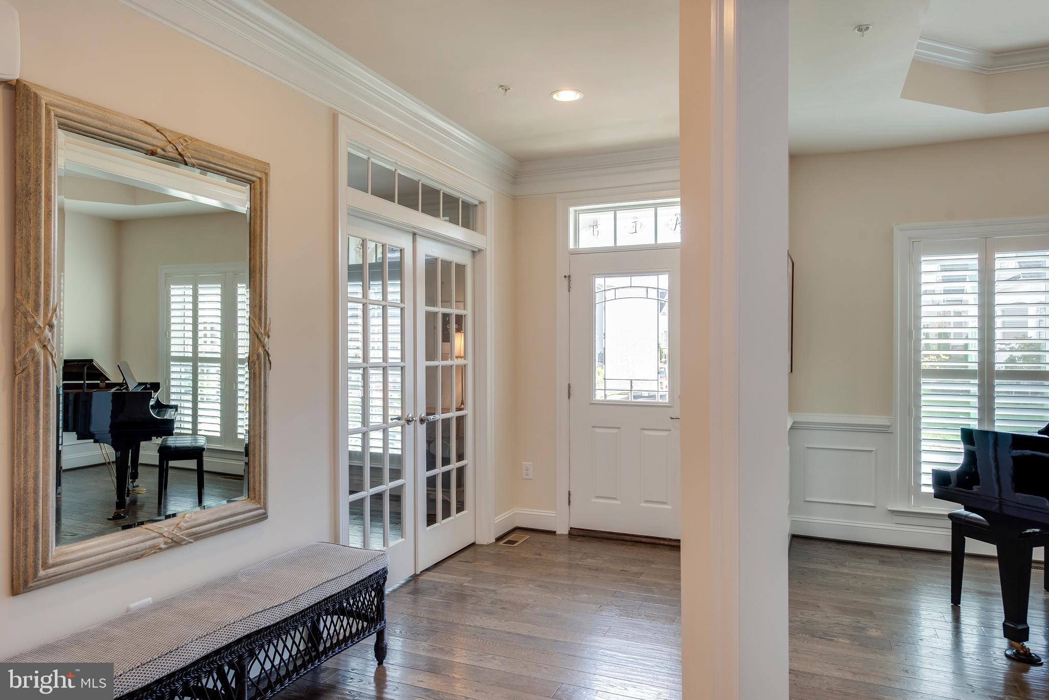 TWO RIVERS - Residential Lease