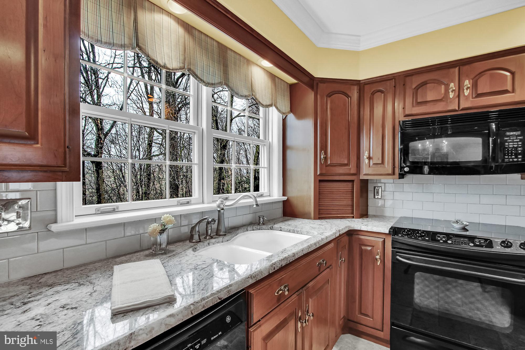 BROOKWOOD PERCH - Residential