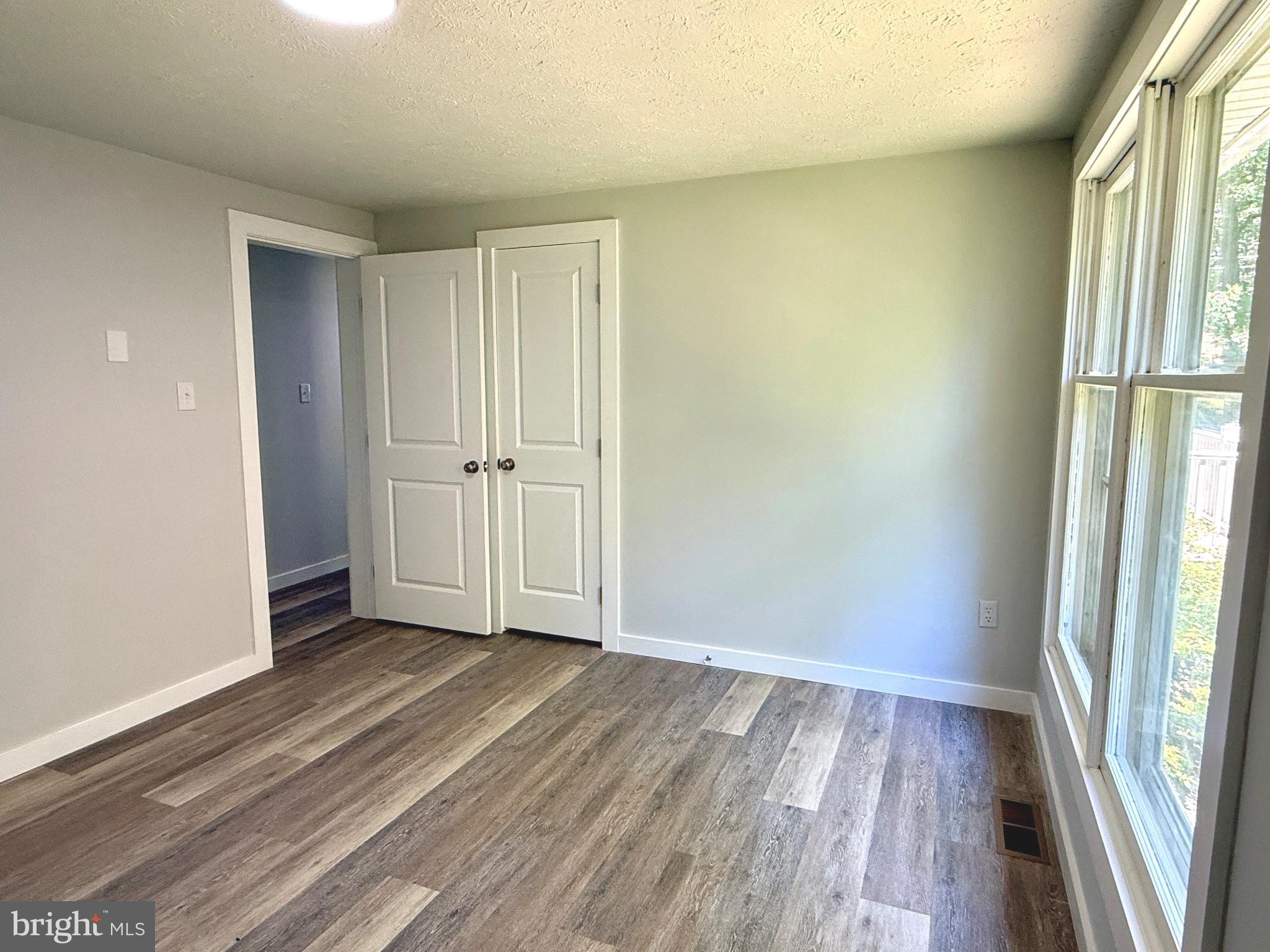 SHANNONDALE - Residential