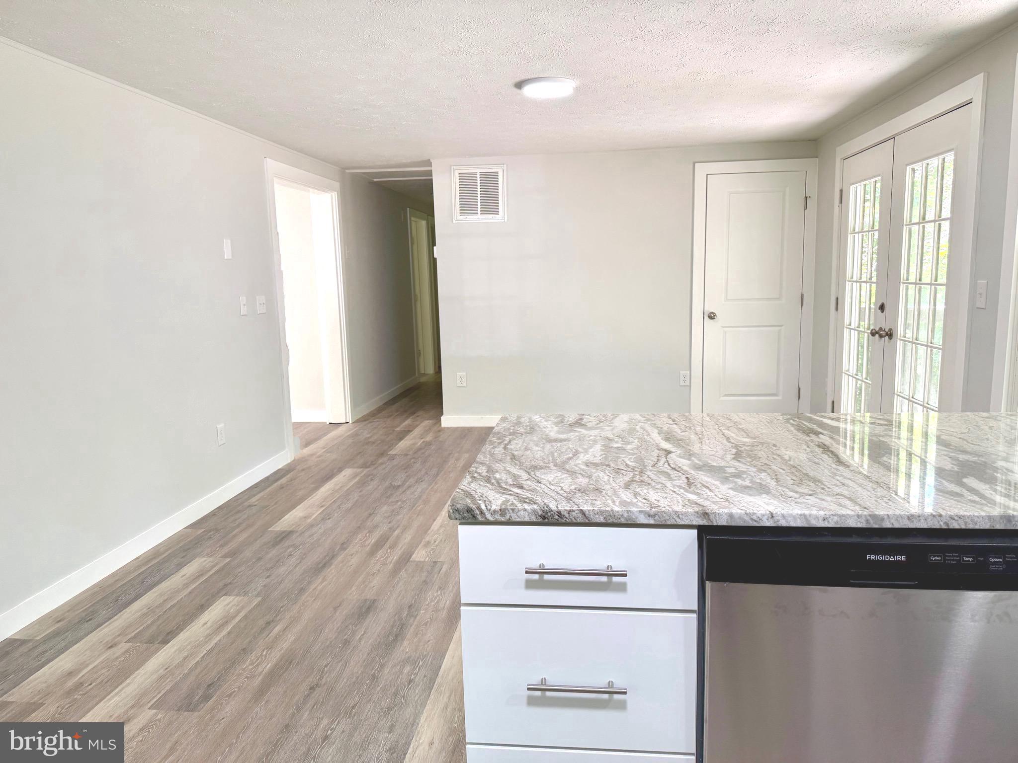 SHANNONDALE - Residential
