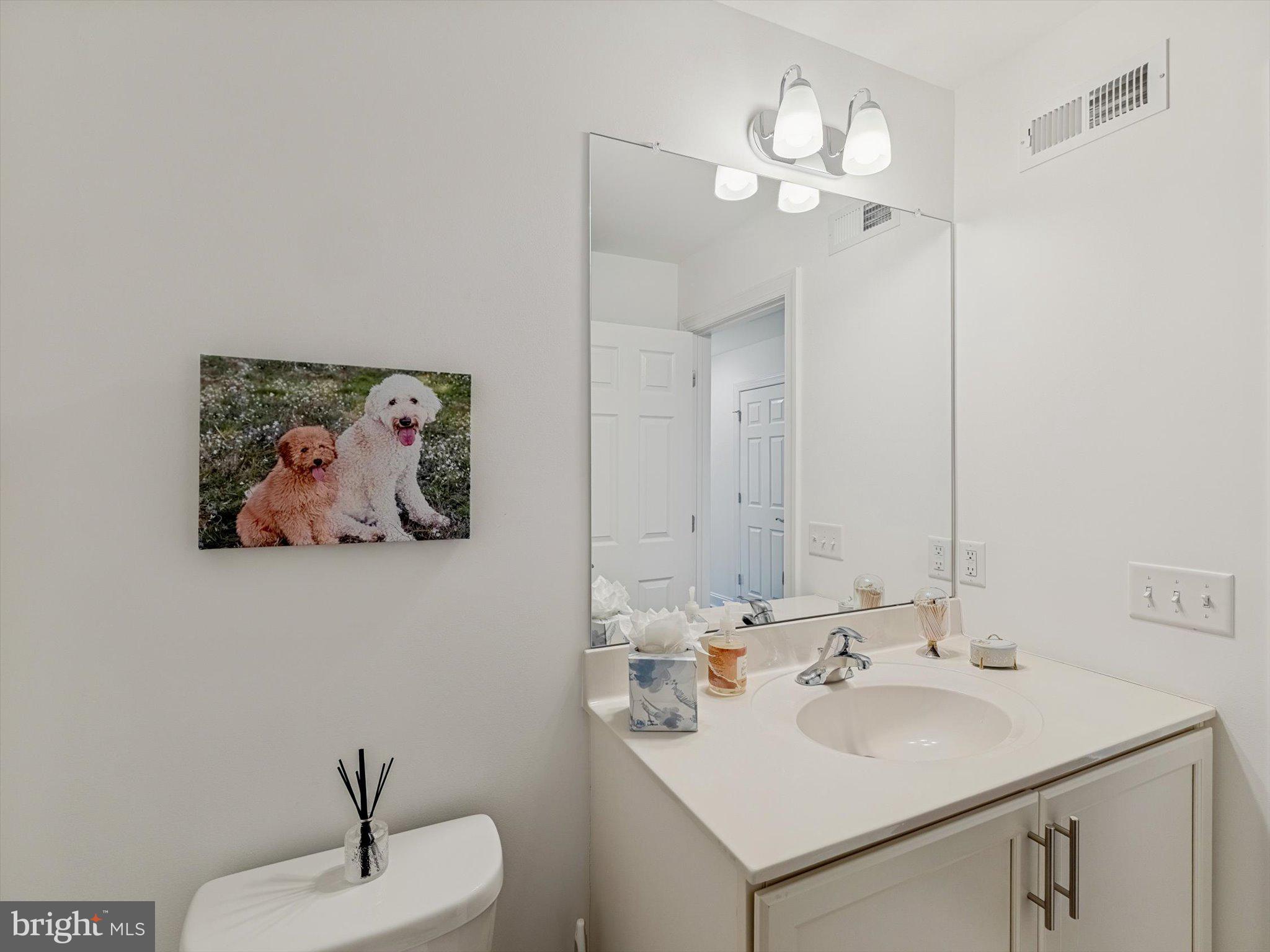 RADCLIFFE COURT - Residential