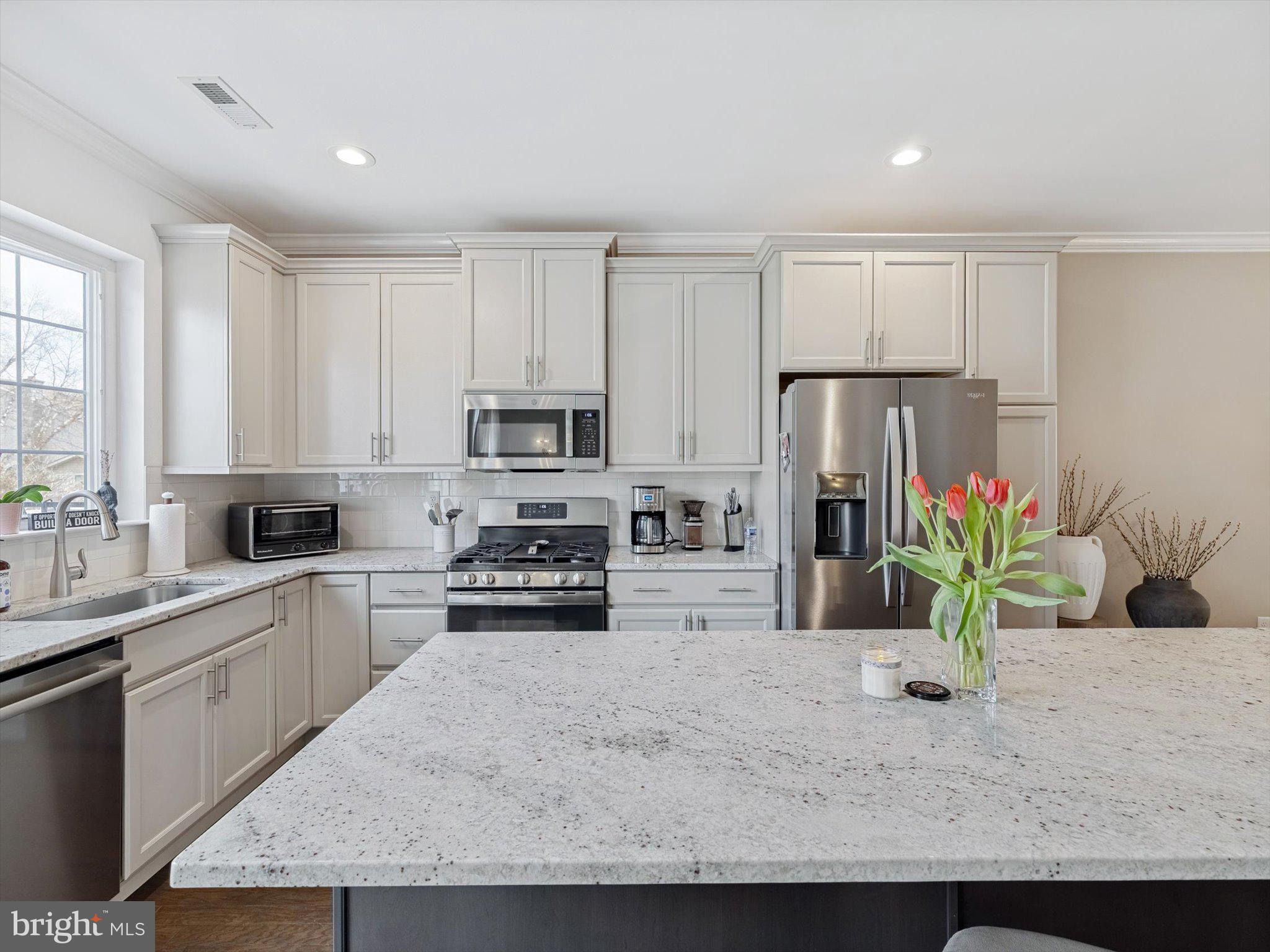 RADCLIFFE COURT - Residential