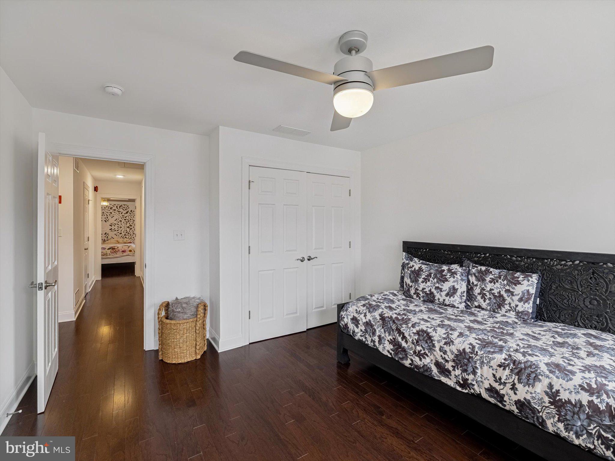 RADCLIFFE COURT - Residential