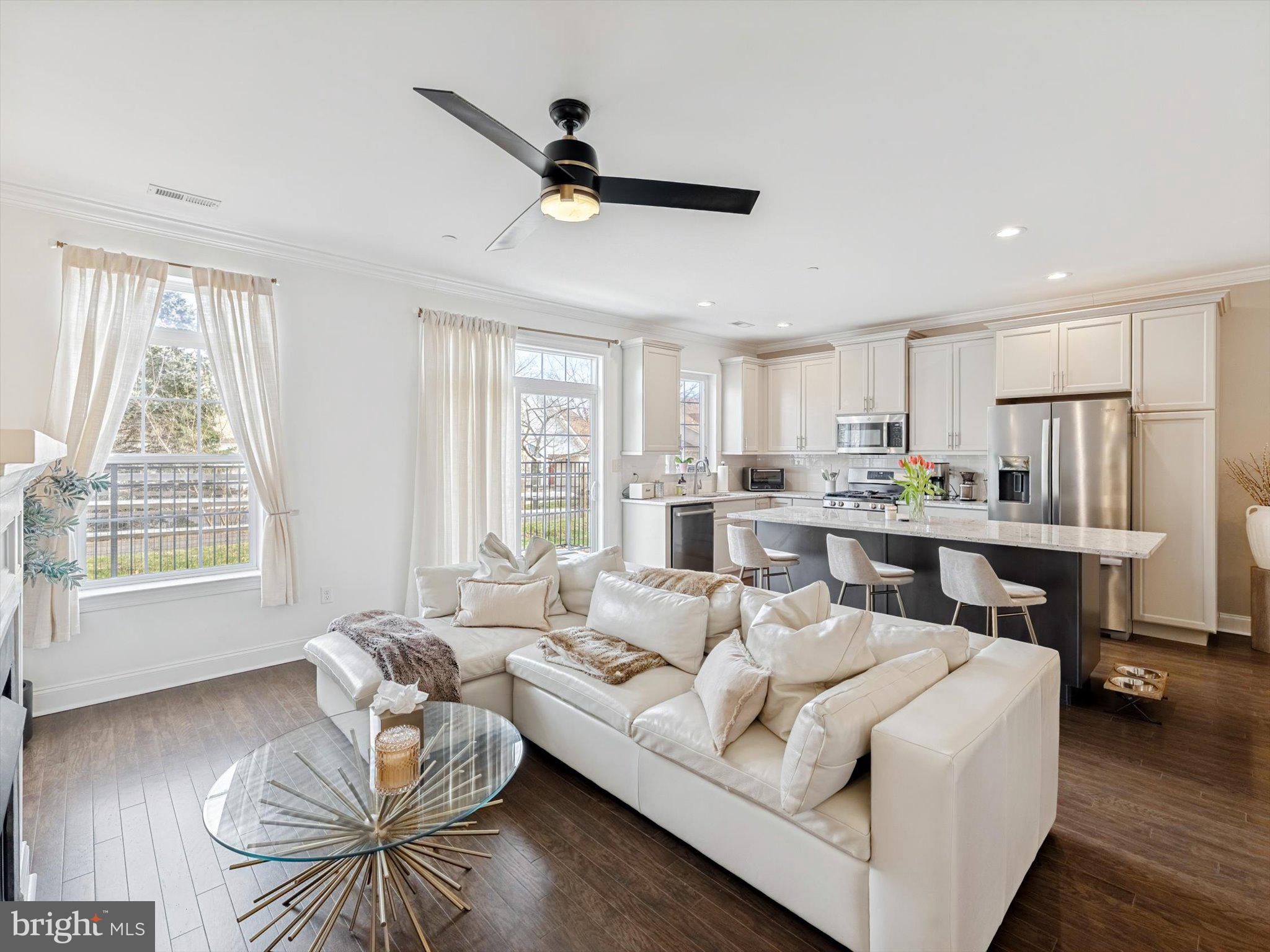 RADCLIFFE COURT - Residential