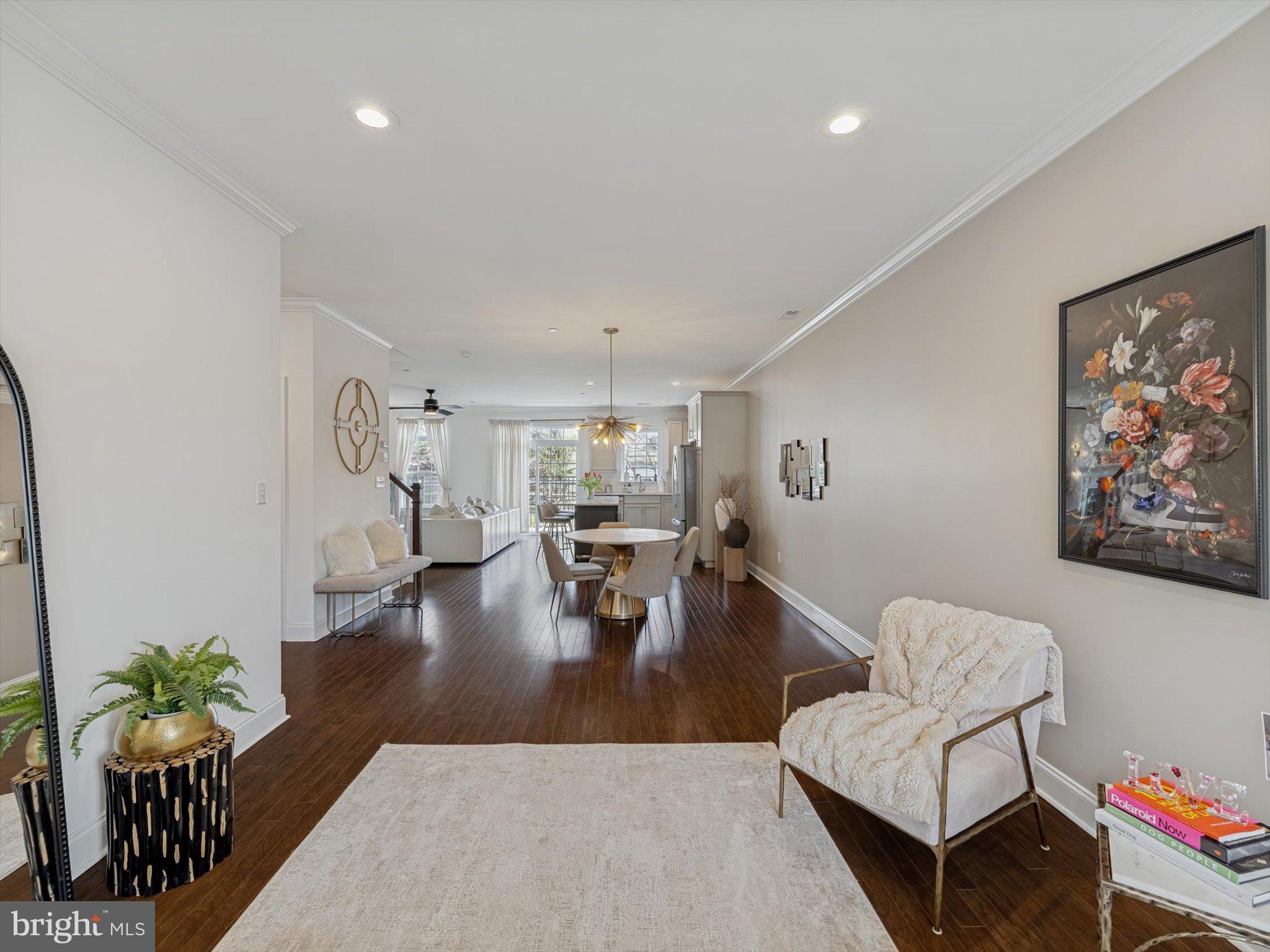 RADCLIFFE COURT - Residential