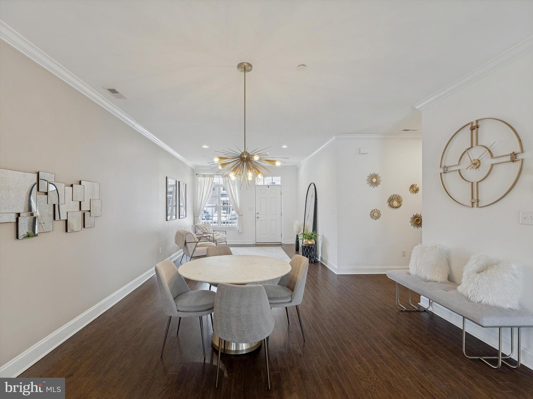 RADCLIFFE COURT - Residential