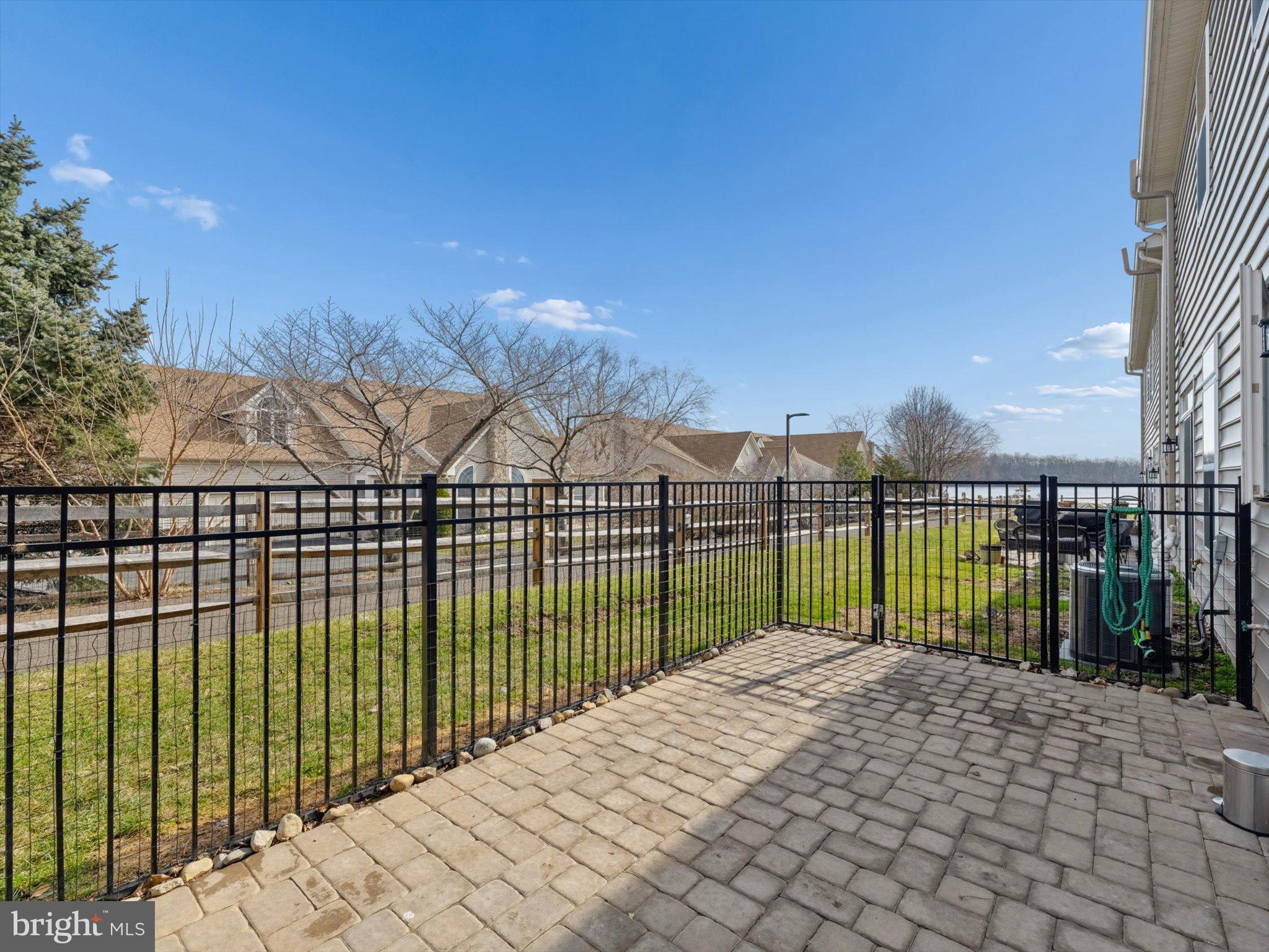 RADCLIFFE COURT - Residential