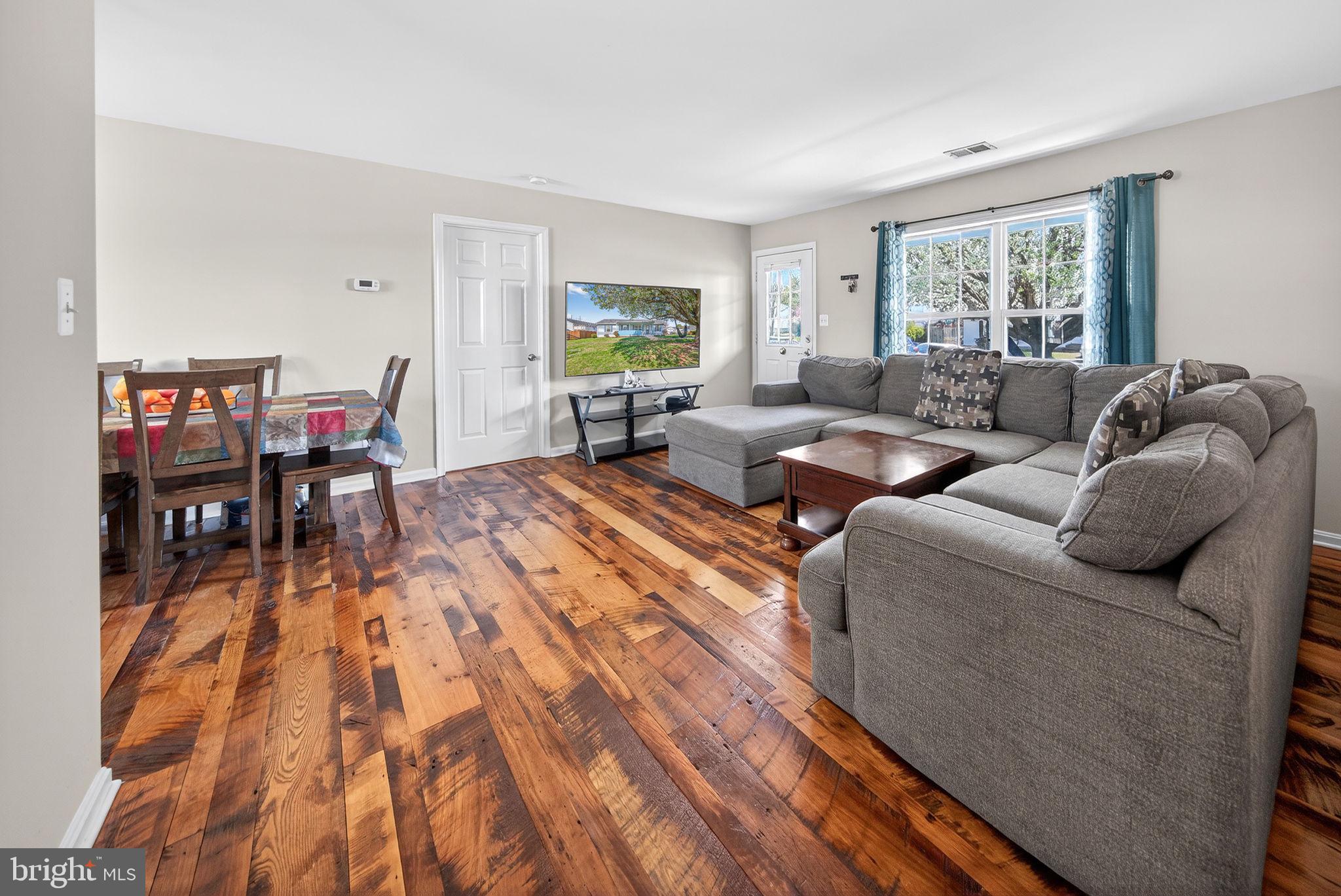 LEES GLEN - Residential