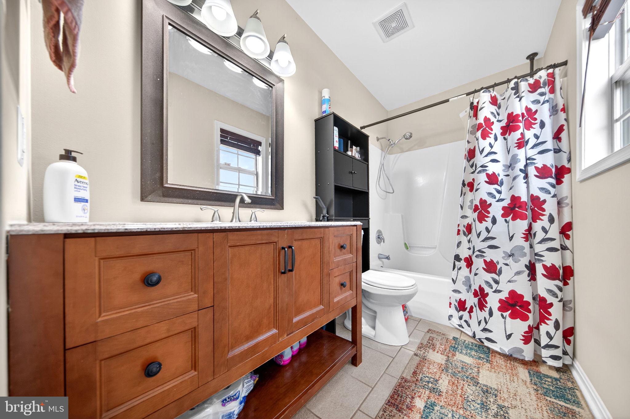 LEES GLEN - Residential