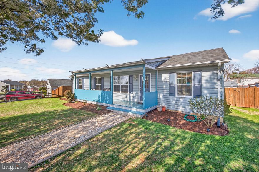 This beautiful, well-cared-for home is perfect as a starter or for those looking to downsize, and is ready to welcome its next owner. Enjoy the ease of one-level living along with a private front porch—ideal for relaxing. The home offers four generously sized bedrooms and two full bathrooms, providing plenty of comfortable living space. A huge, fully fenced backyard creates the perfect setting for entertaining, outdoor activities, or simply unwinding.
The entire interior of the home has been freshly painted, offering a clean and updated feel throughout. The living room and primary bedroom feature beautiful hardwood floors, while the remaining three bedrooms are comfortably carpeted. Major updates include a new washer and dryer, water heater, and stove—all replaced in 2025. This is a home you won’t want to miss! No HOA!!!
Seller needs to find home of choice.