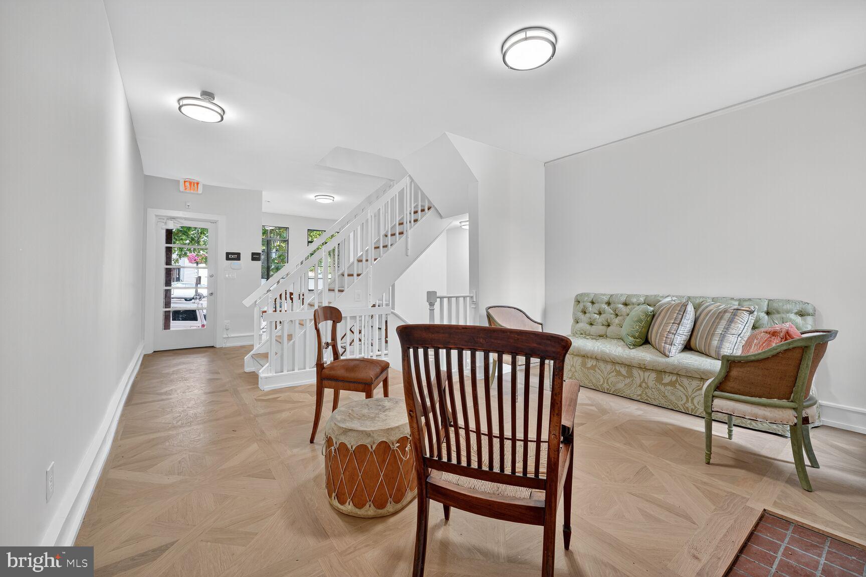 1656 33RD STREET NW