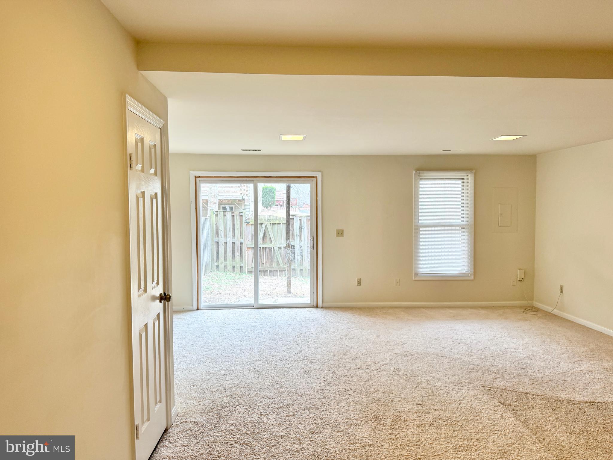 BALLANTRAYE - Residential Lease