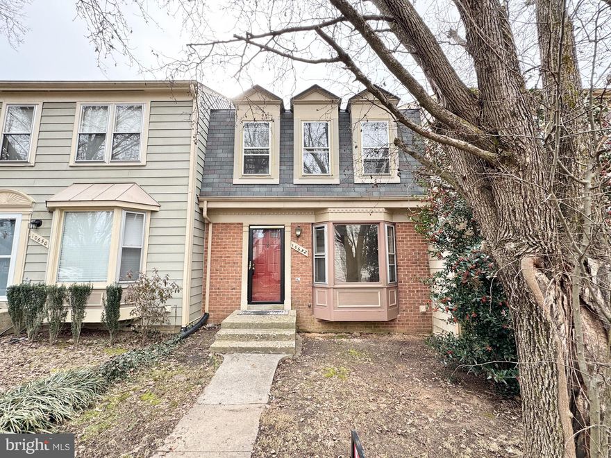 Lovely three floor town house with views of scenic water front. New carpet throughout the home. The entire home has been freshly painted. Fireplace with brick hearth in basement family room. Fenced back yard and a deck. Close to I95, shopping, and restaurants!